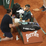 Tennis: Musetti's adductor injury confirmed, Queen's in jeopardy