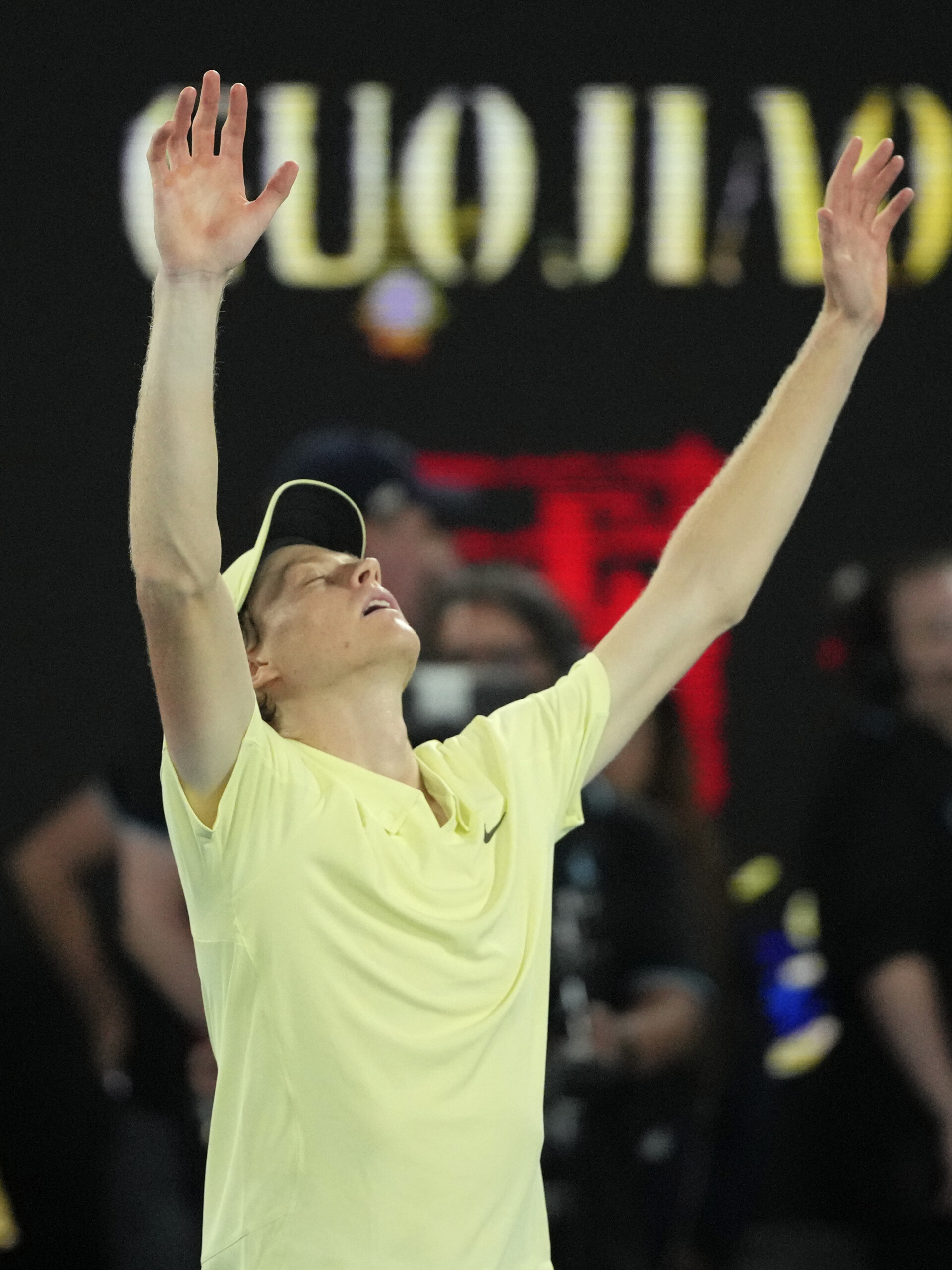 Tennis, Sinner awarded in Merano: "Nice to return as number 1"