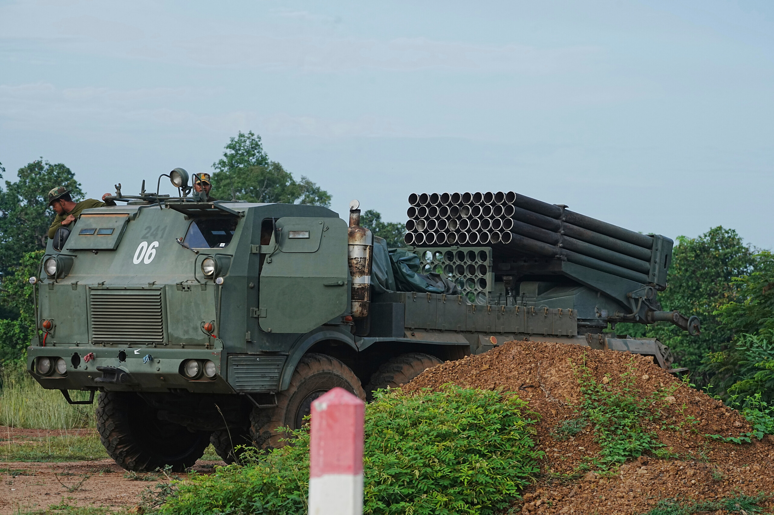 Thailand-Cambodia: Phnom Penh calls for immediate ceasefire