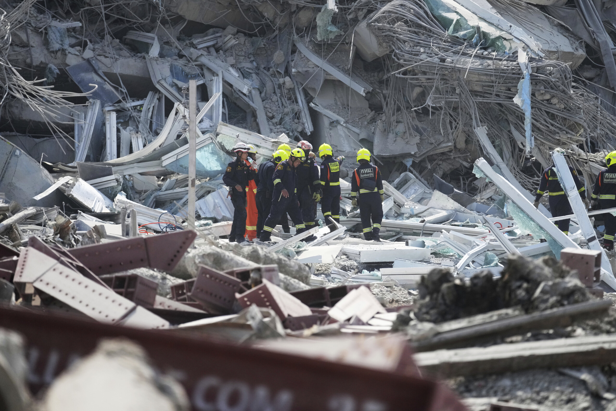 Thailand earthquake, two dead in building collapse in Bangkok Thailand earthquake, two dead in building collapse in Bangkok
