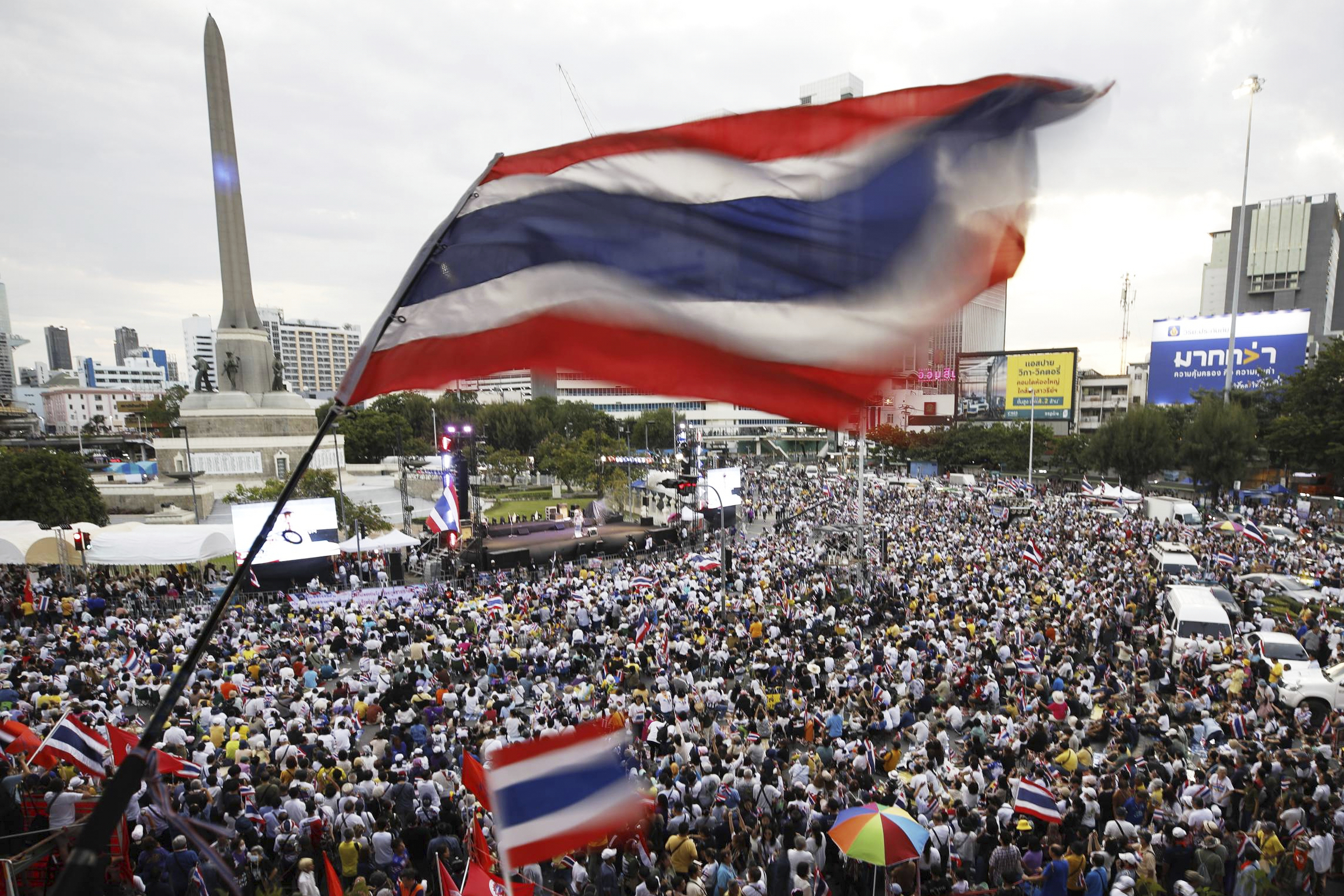 Thailand, protesters in Bangkok demand prime minister's resignation