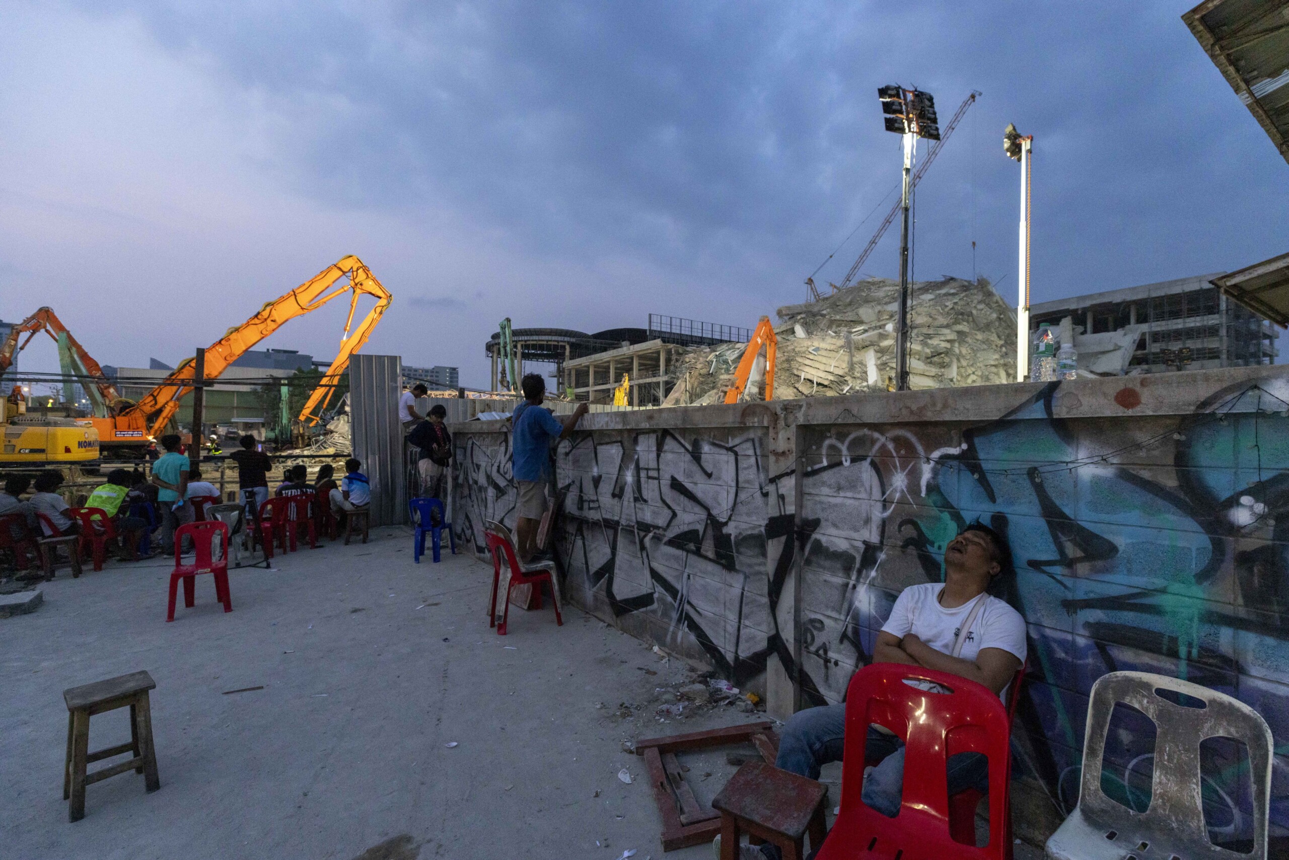 Thailand, under-construction skyscraper collapsed, Italo-Thai company also involved