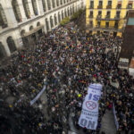 Thousands take to the streets in Madrid to defend public healthcare