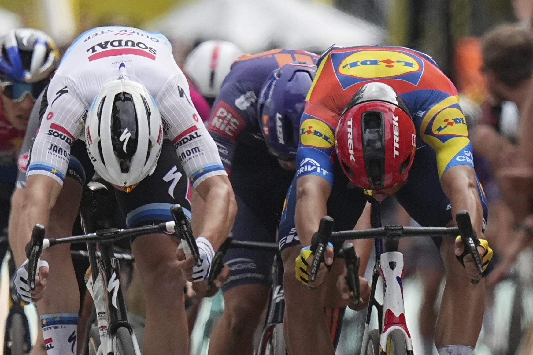 Tour de France: Merlier wins 3rd stage ahead of Milan, Van der Poel retains yellow jersey