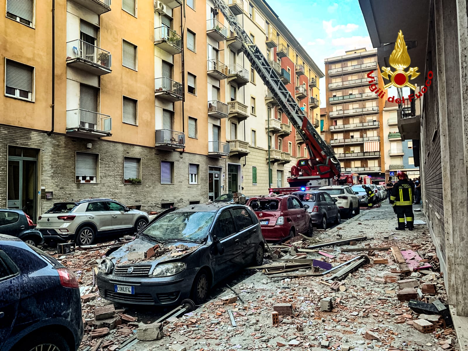 Turin: explosion in Via Nizza, around thirty families evacuated