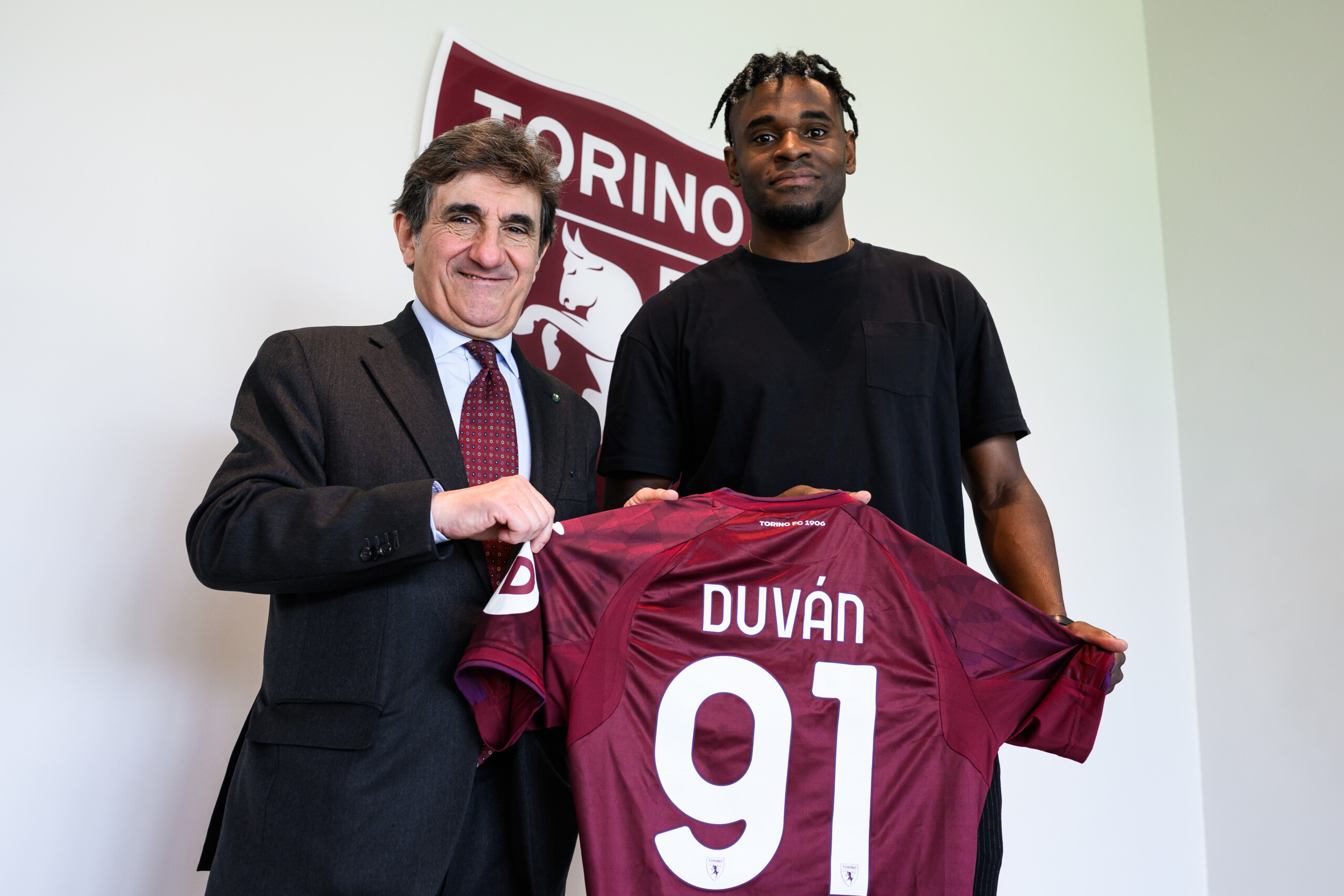 Turin, Zapata extends contract until 2027