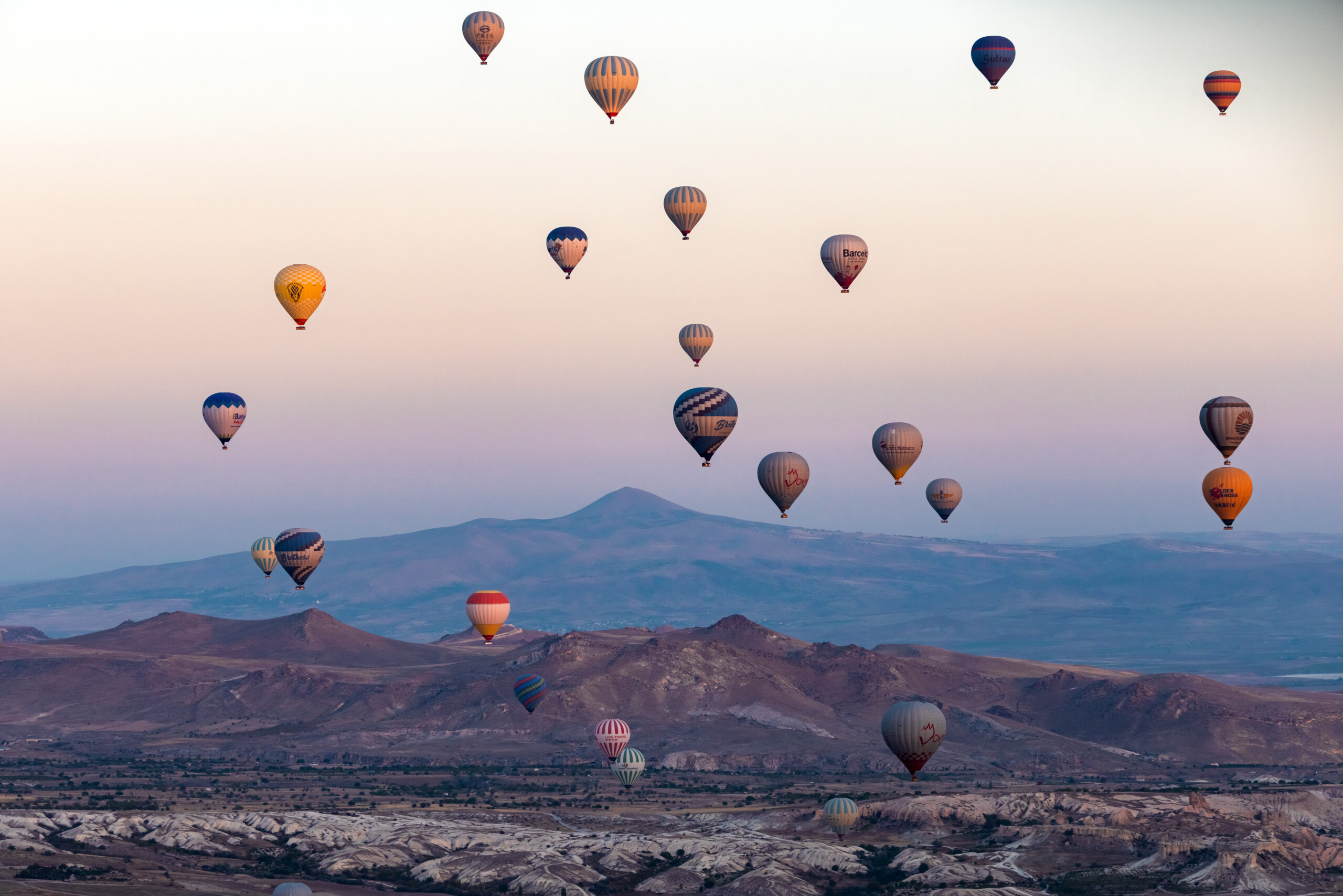 Turkey, 2 hot air balloons crash in Cappadocia: 1 dead and 31 injured Turkey, 2 hot air balloons crash in Cappadocia: 1 dead and 31 injured