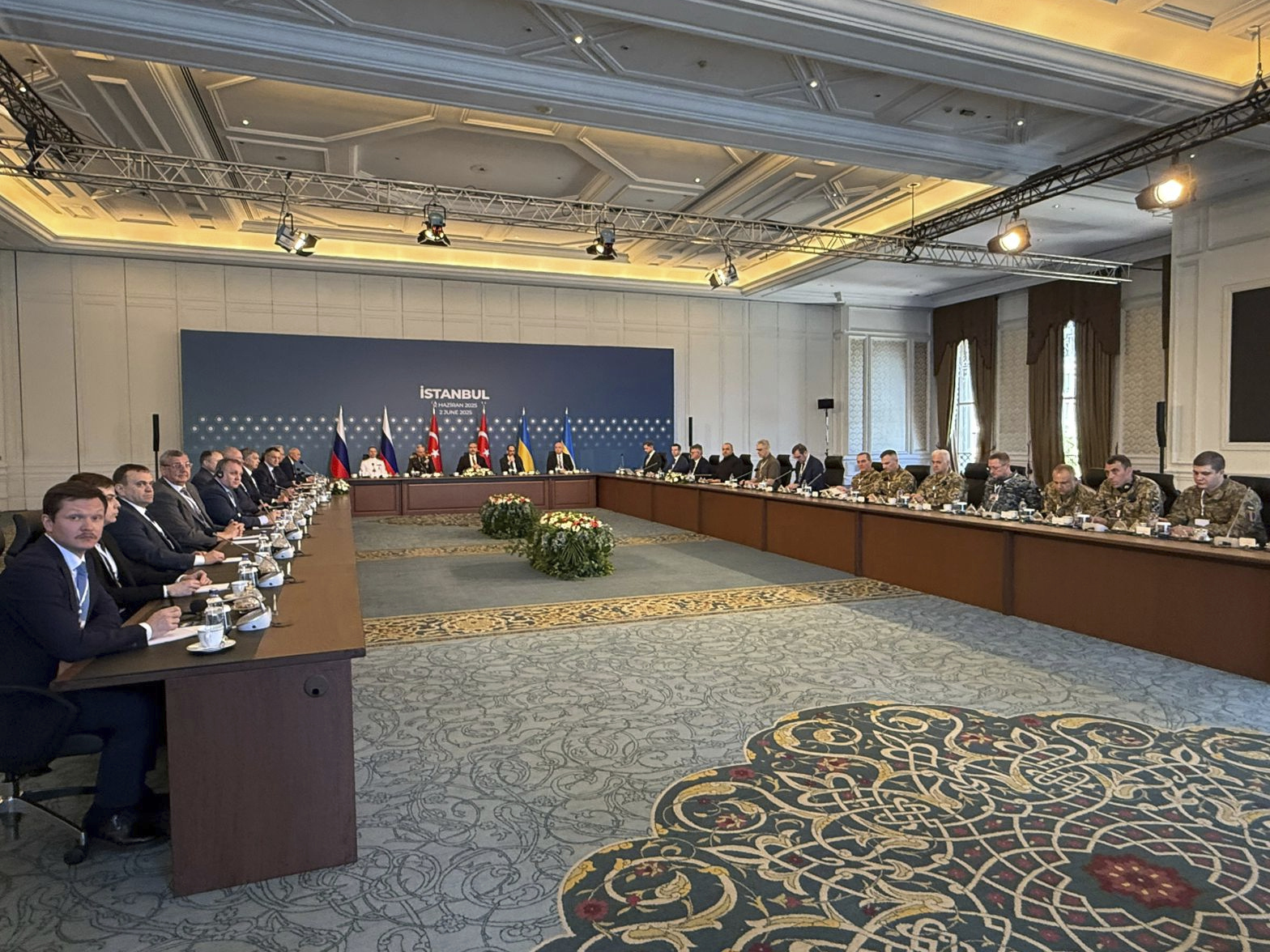 Ukraine, Kiev: Moscow asked for new round of talks by June and meeting between leaders