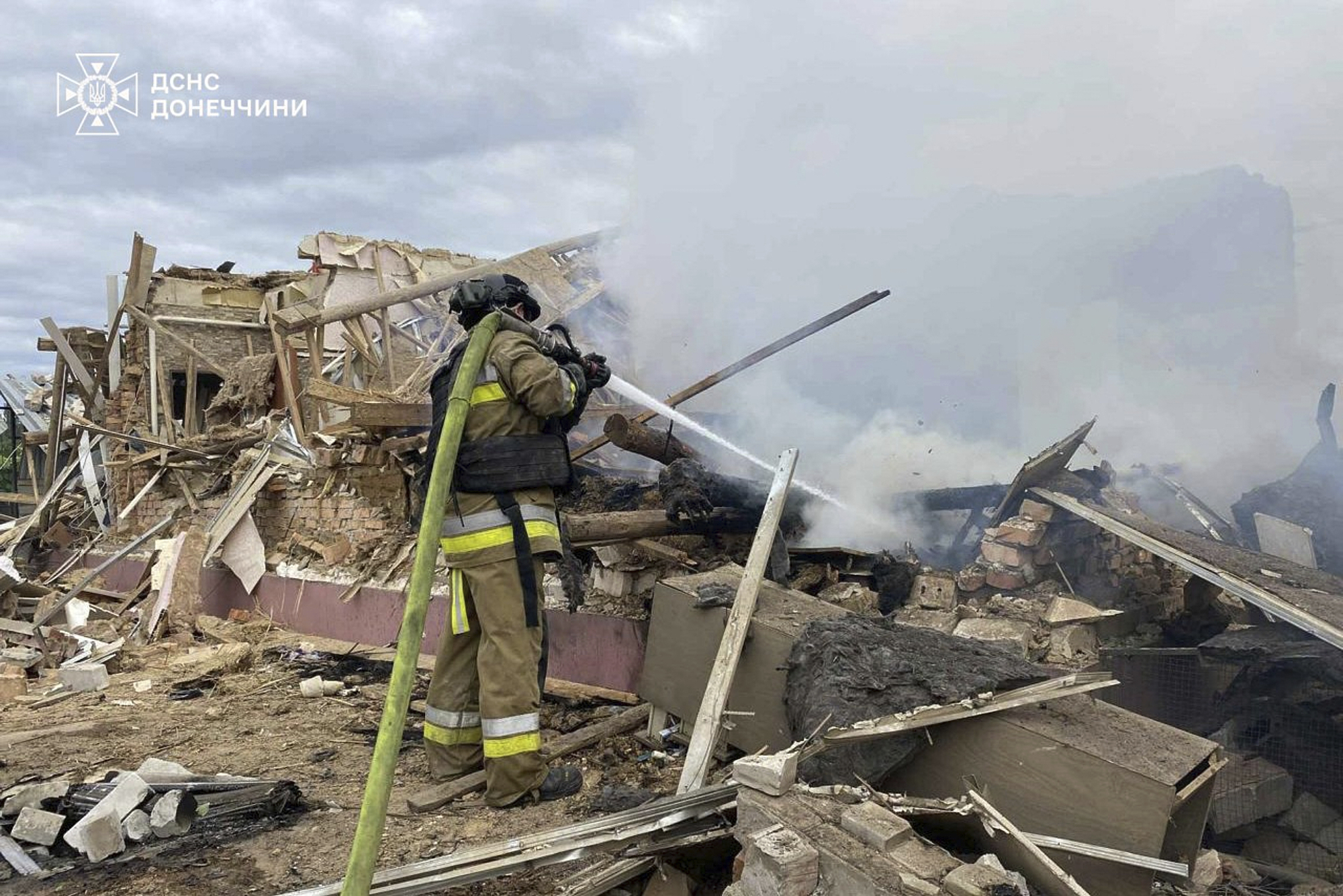Ukraine, Kyiv: 11 civilians killed in overnight Russian attacks