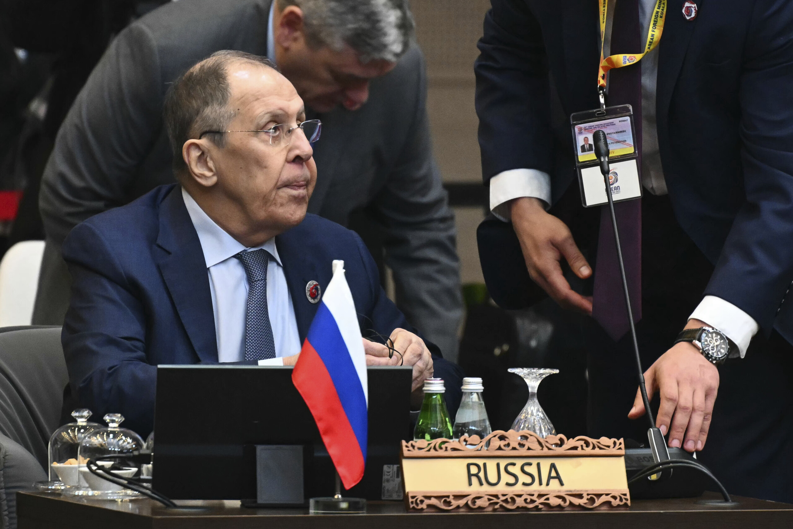 Ukraine, Lavrov: ‘Italy influenced by neo-Nazis in Kiev over Gergiev case’