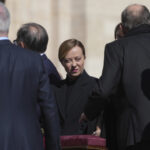 Ukraine, Meloni meets Zelensky: "Support for Trump's efforts for a just peace"