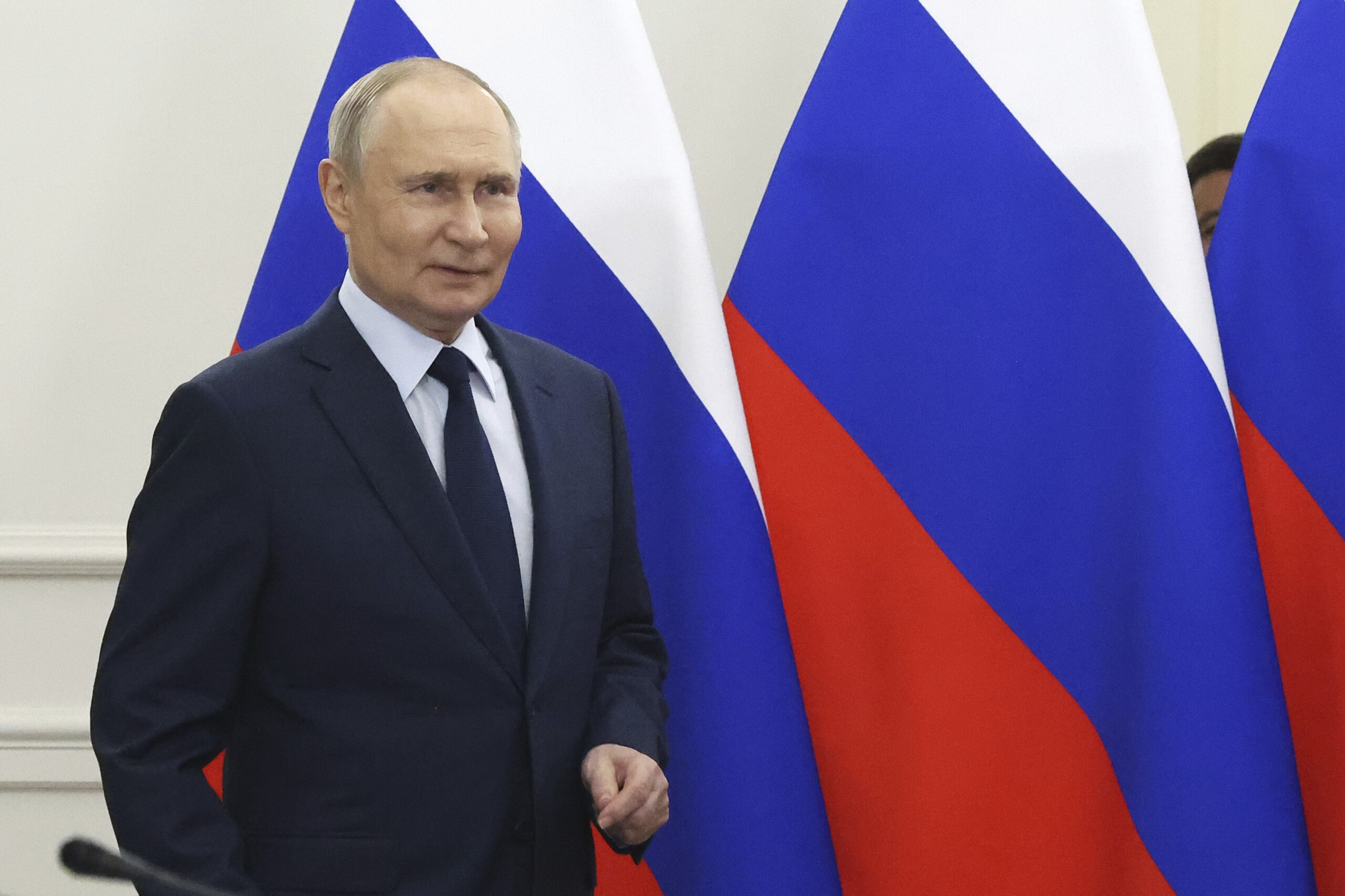 Ukraine, Putin: "Russia ready for peace talks, welcomes efforts from Trump and China"