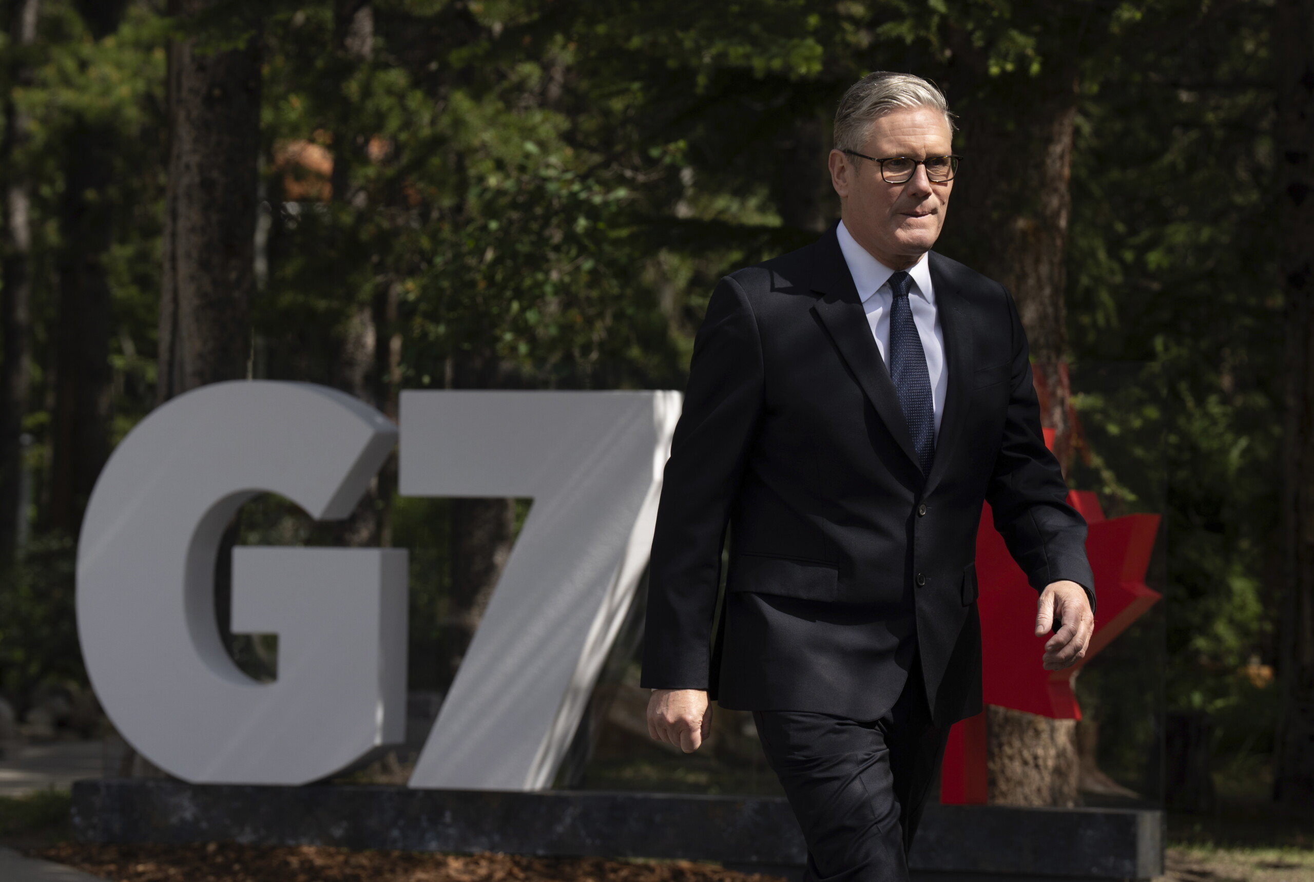 Ukraine: Starmer announces new sanctions against Russia