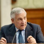 Ukraine, Tajani : « Nous travaillons à une rencontre UE-USA » Ukraine, Tajani: ‘We are working on EU-US meeting’.