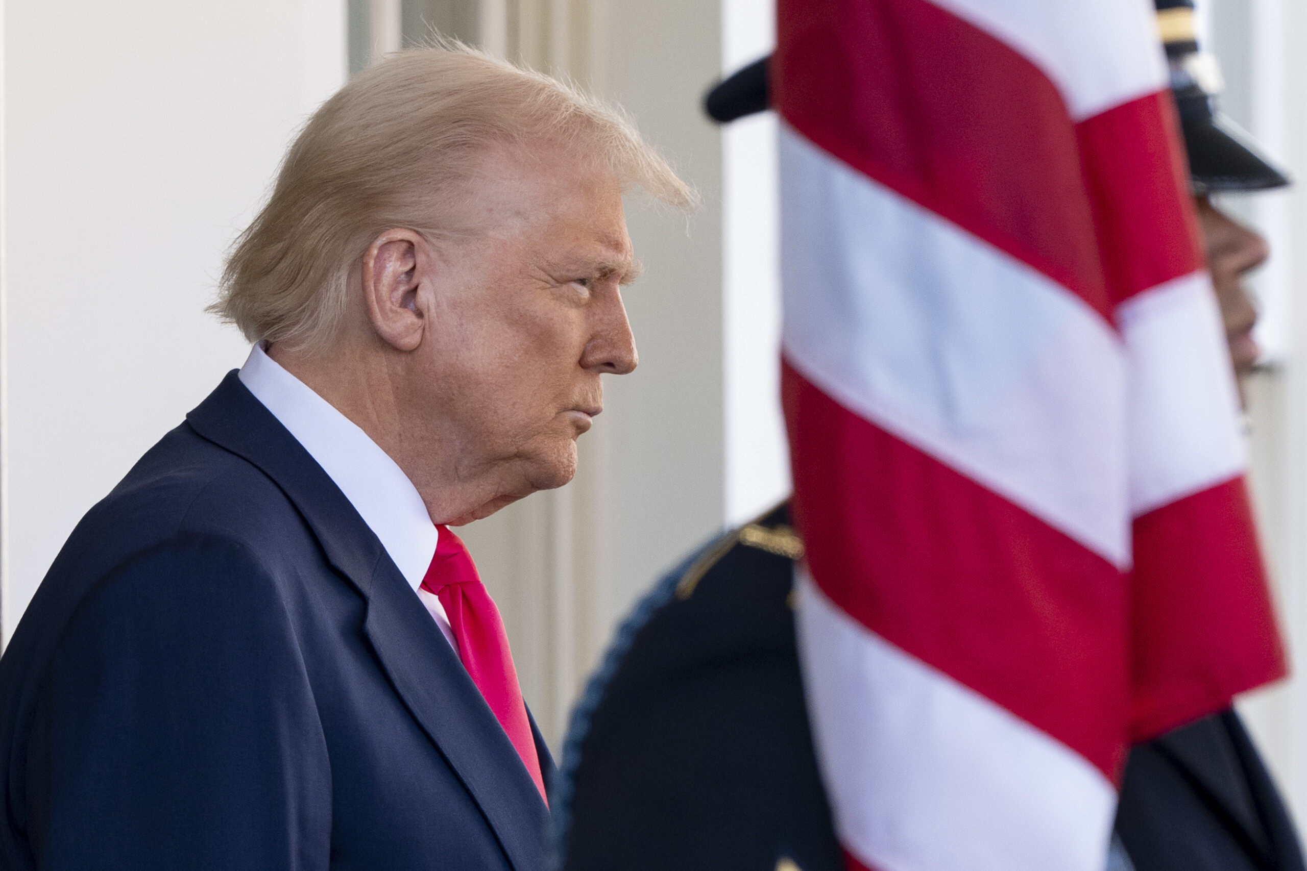 Ukraine, Trump: ‘Devastating sanctions for Russia if it decides to continue war’