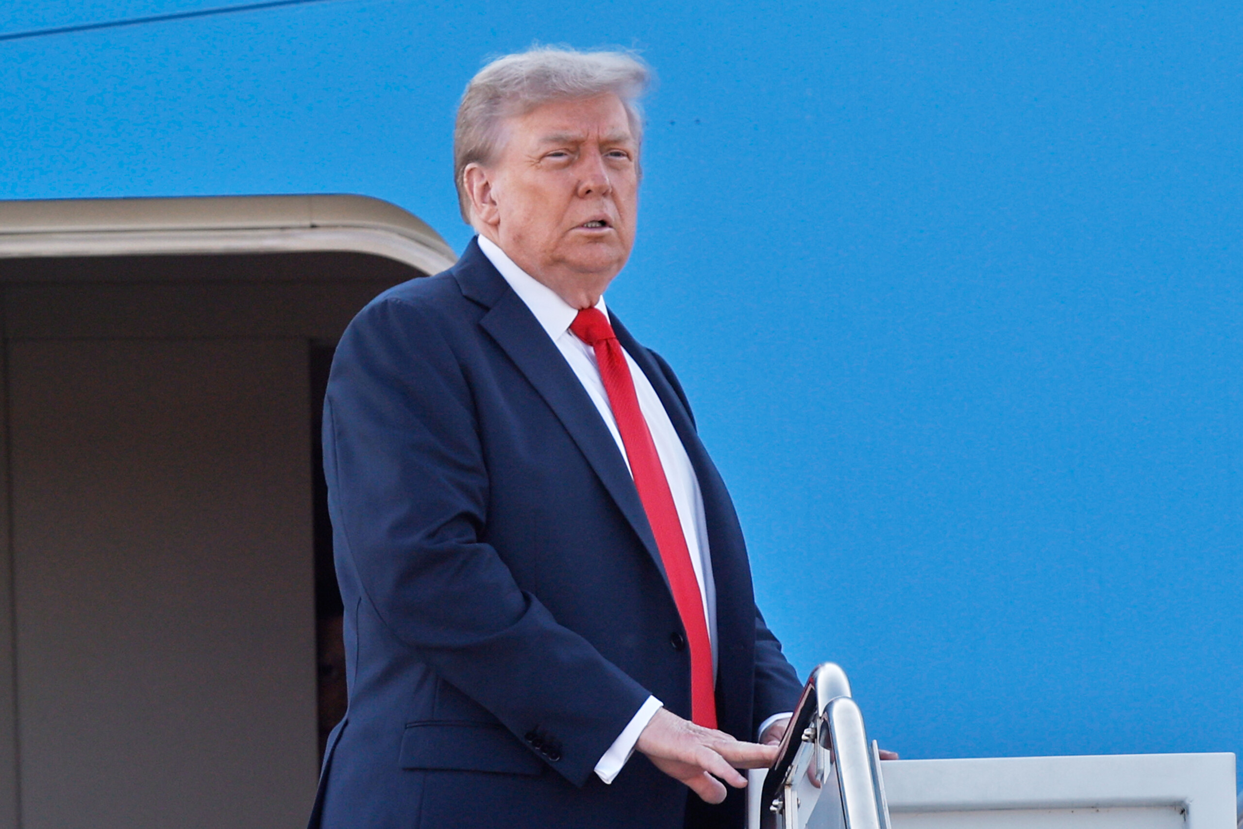 Ukraine, Trump: ‘Possible security guarantees from the US, but not in the form of NATO’ Ukraine, Trump: ‘Possible security guarantees from the US, but not in the form of NATO’