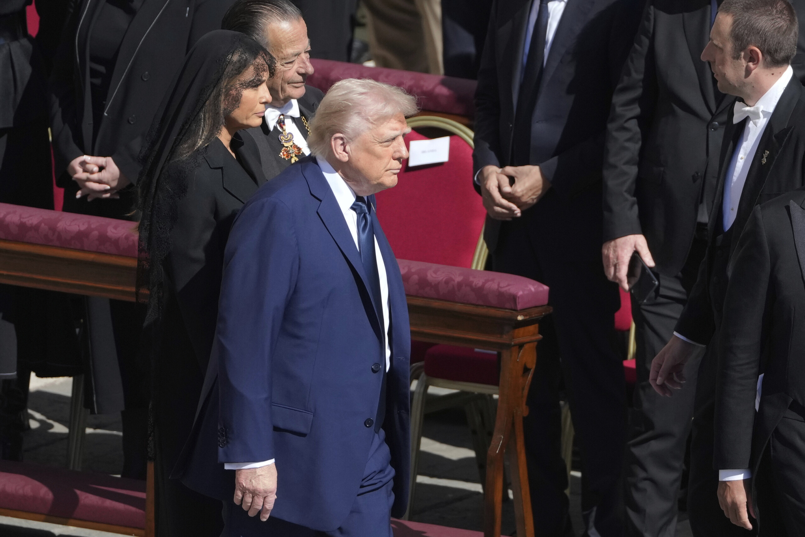 Ukraine, Trump: ‘St Peter's most beautiful office I have ever seen’