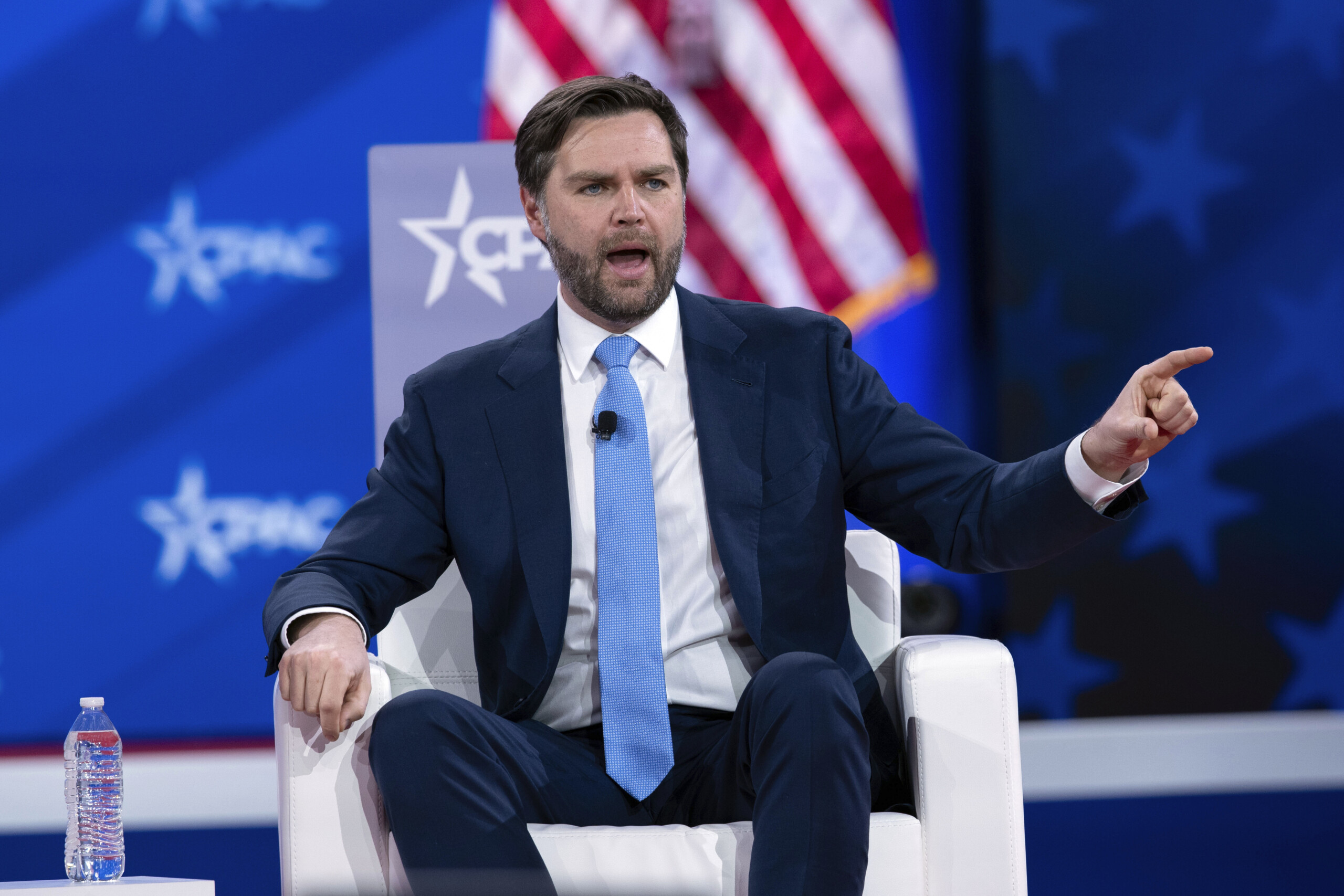 Ukraine, Vance: "Zelensky will eventually accept peace talks with Russia"