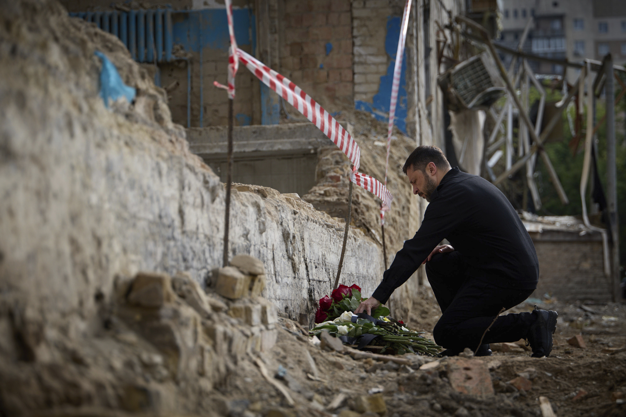 Ukraine, Zelensky against Moscow: ‘They handed us 20 bodies of Russian soldiers’ Ukraine, Zelensky against Moscow: ‘They handed us 20 bodies of Russian soldiers’