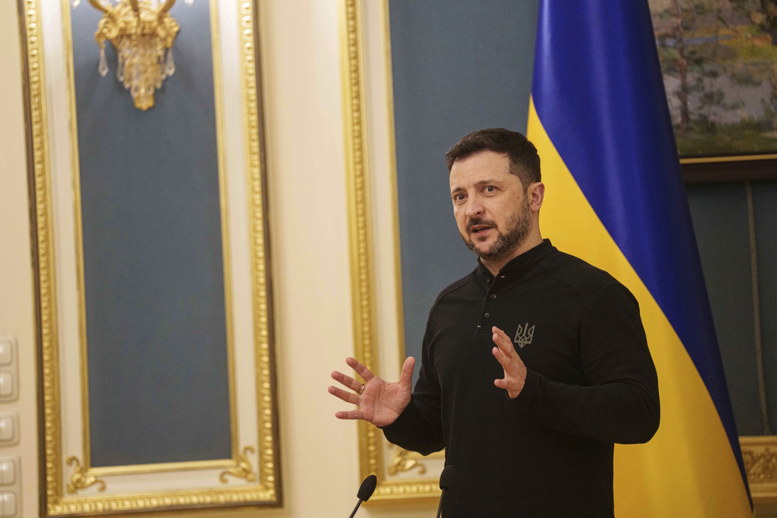 Ukraine, Zelensky: "New draft minerals agreement with the USA by next week" Ukraine, Zelensky: "New draft minerals agreement with the USA by next week"