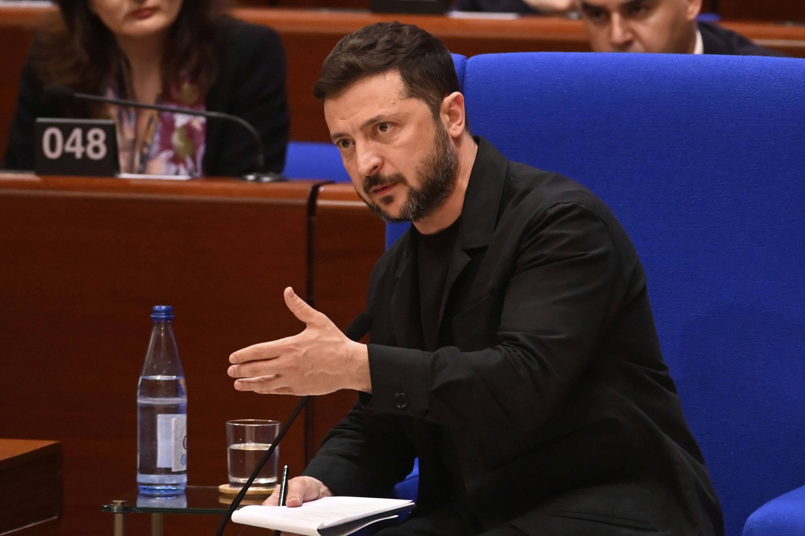 Ukraine, Zelensky: ‘We are counting on US support, there are weapons that the EU does not have’