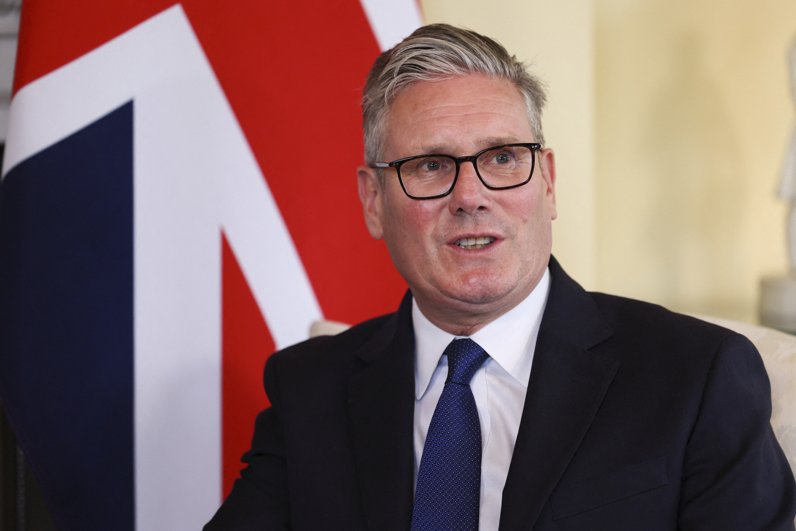United Kingdom: voting age lowered to 16 for upcoming elections United Kingdom: voting age lowered to 16 for upcoming elections