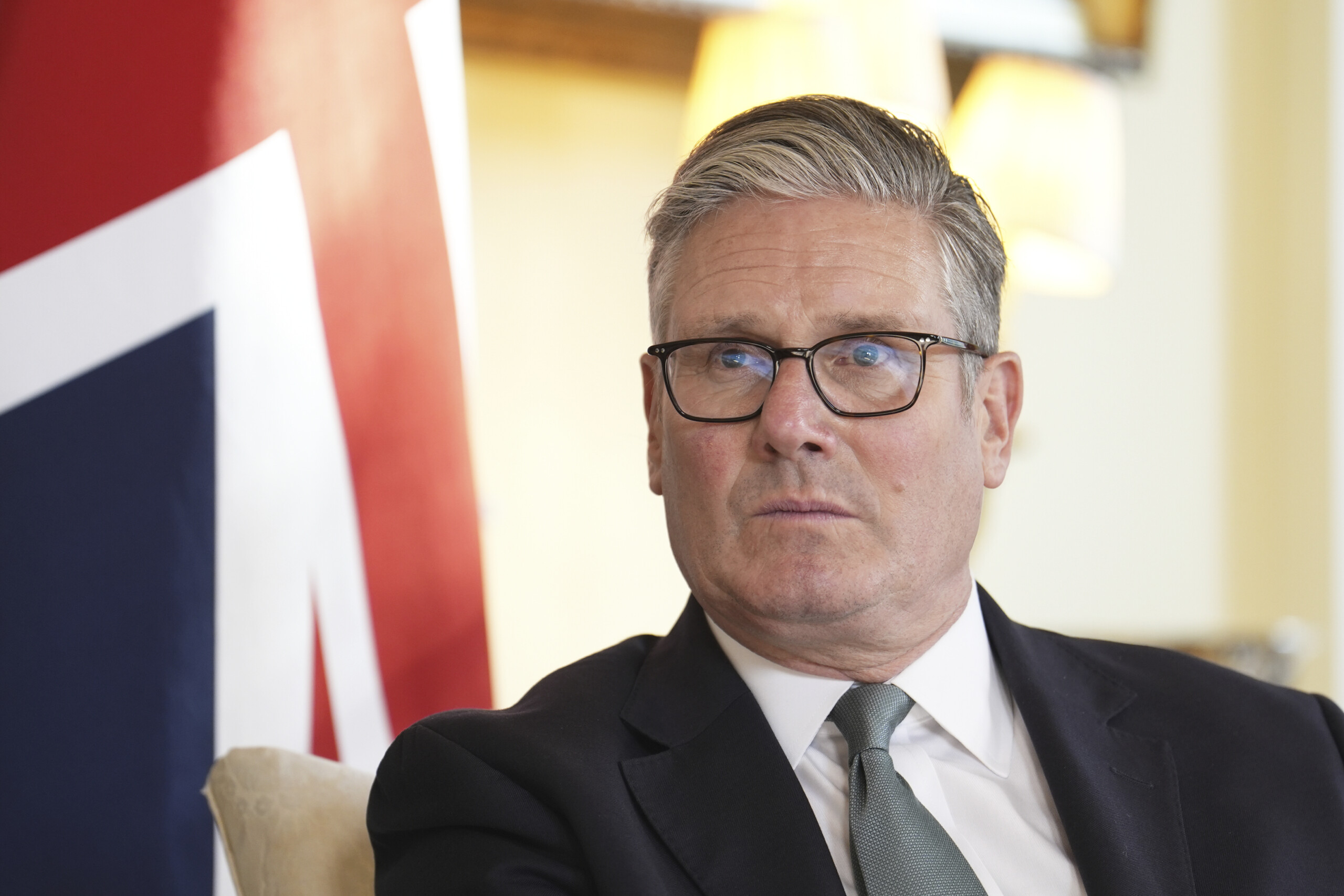 United Kingdom withdraws diplomatic staff from Tehran United Kingdom withdraws diplomatic staff from Tehran