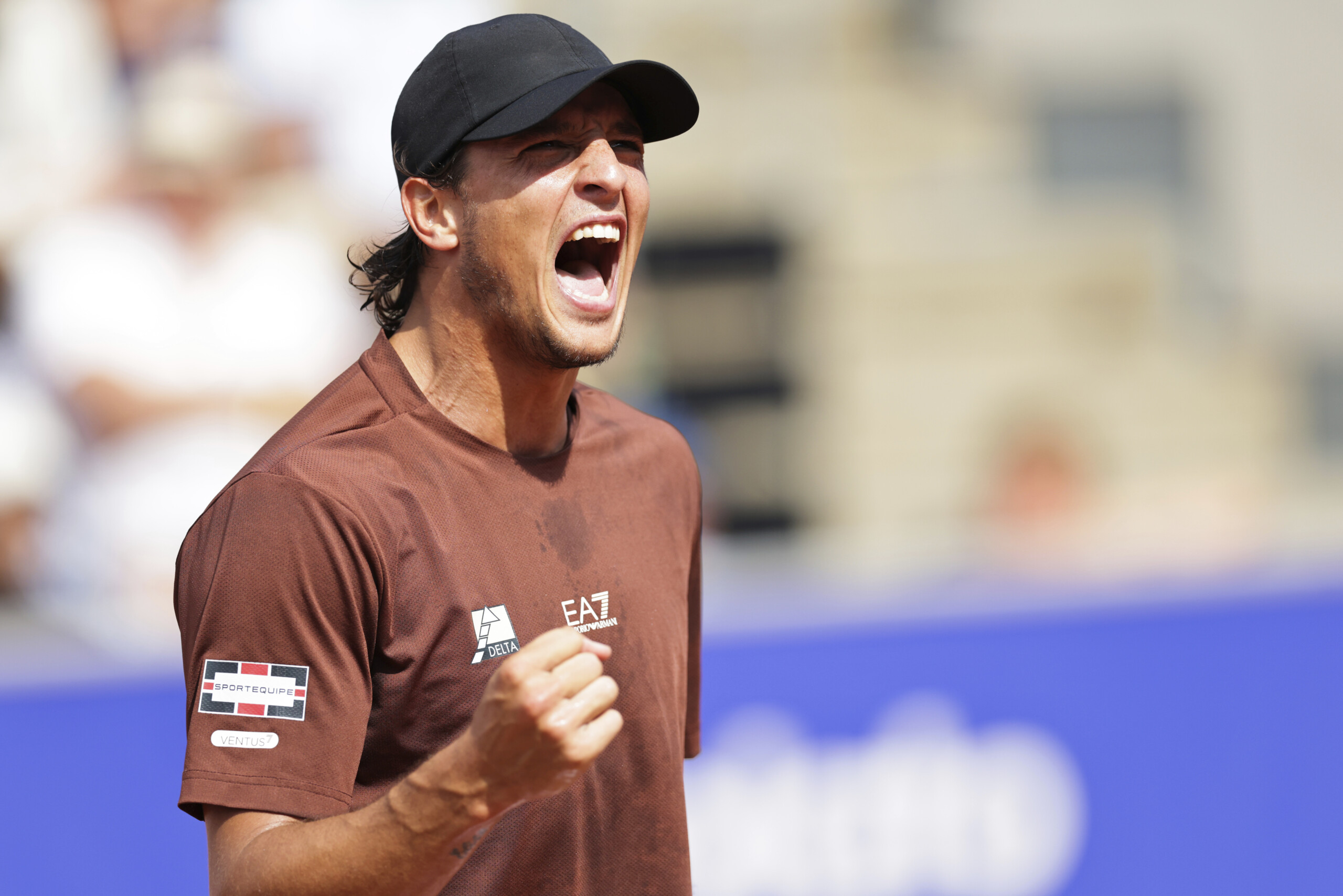 US Open: Darderi advances to second round, defeating Hijikata in three sets