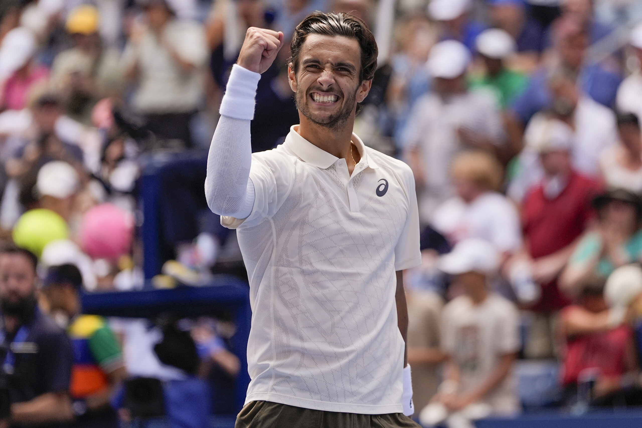 US Open: Musetti defeats Mpetshi Perricard and advances to the second round
