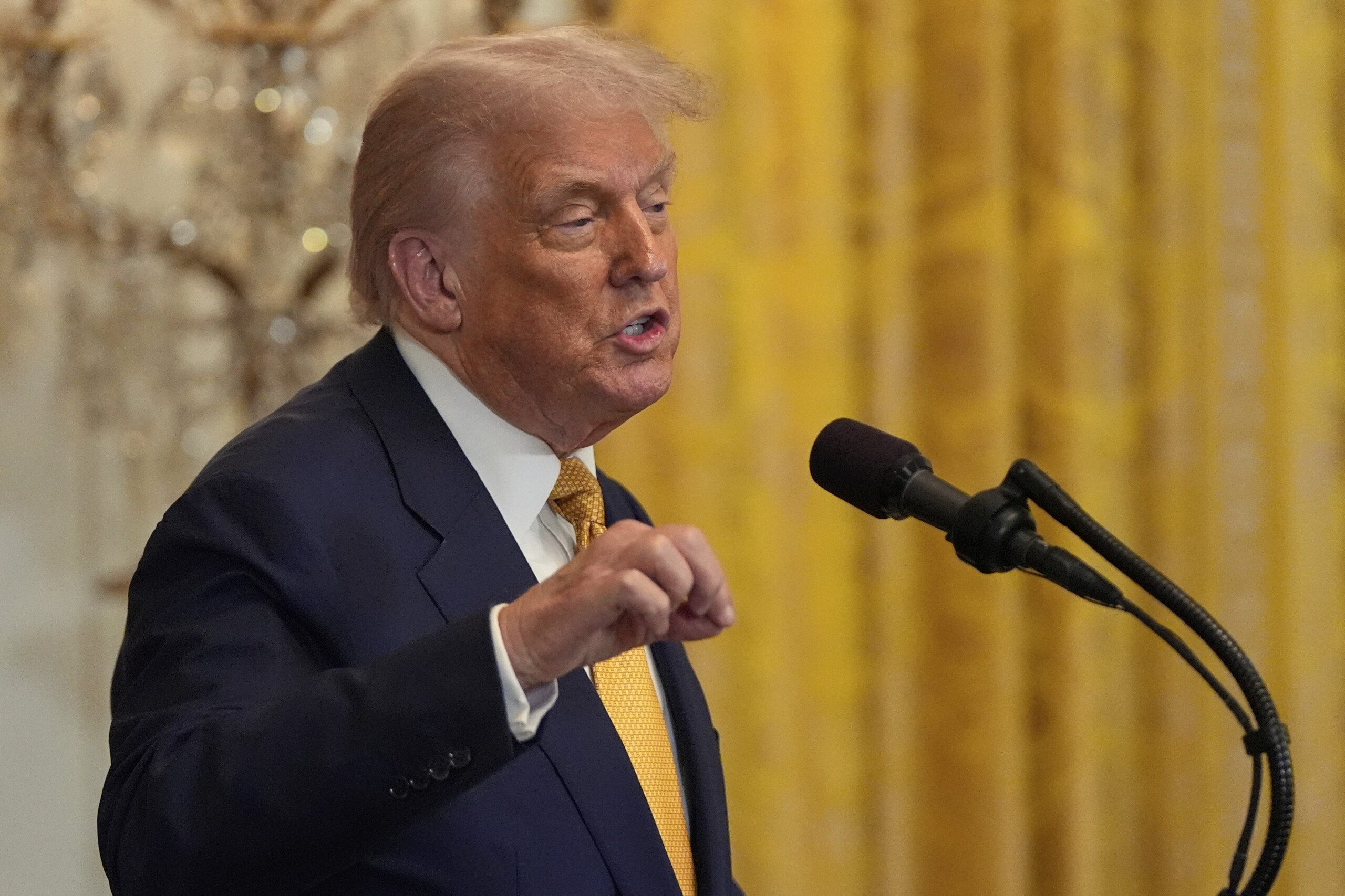 US, Trump to Powell: "The Fed Board should act, it’s hurting families"