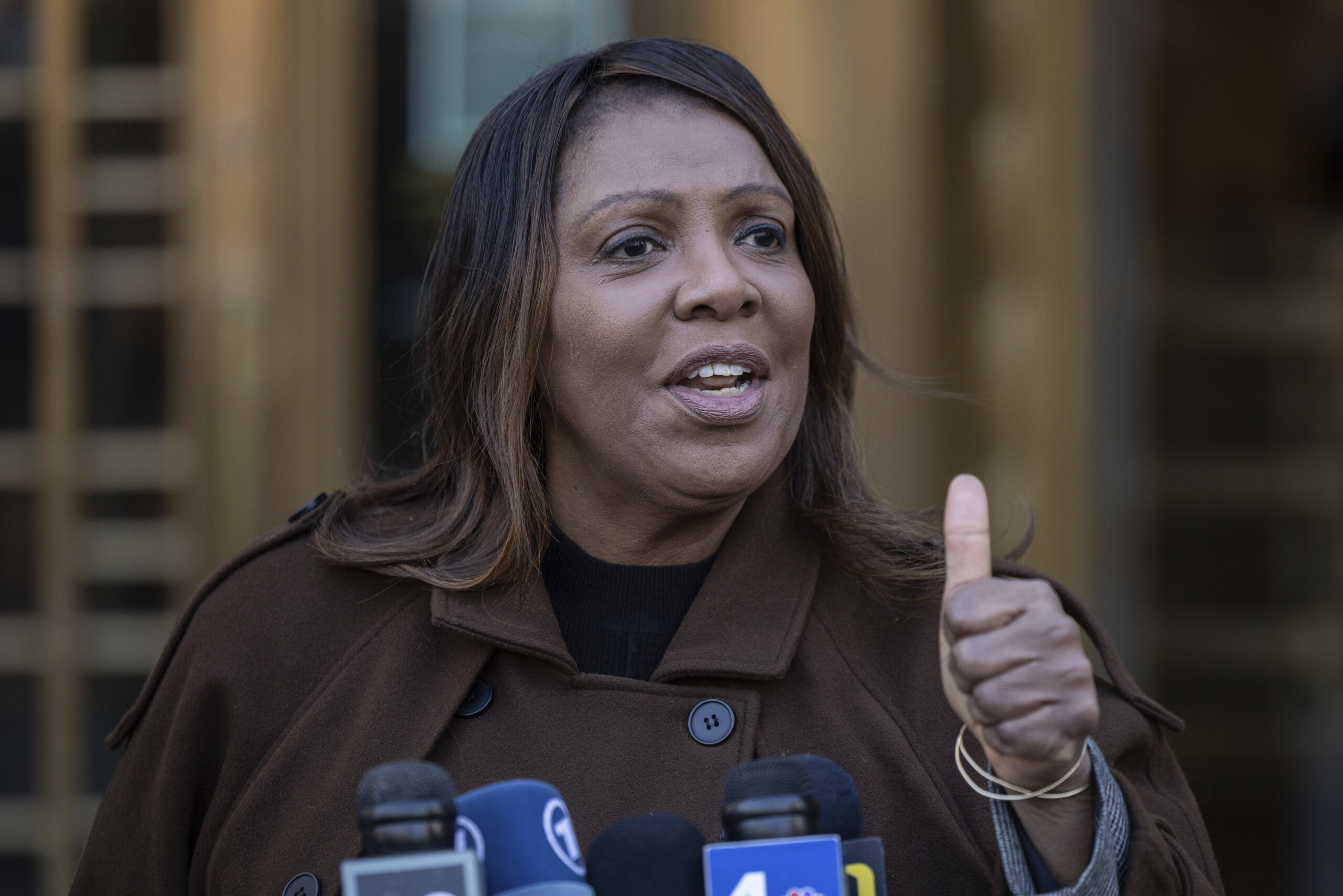 USA, 17 states sue Trump over transgender youth healthcare