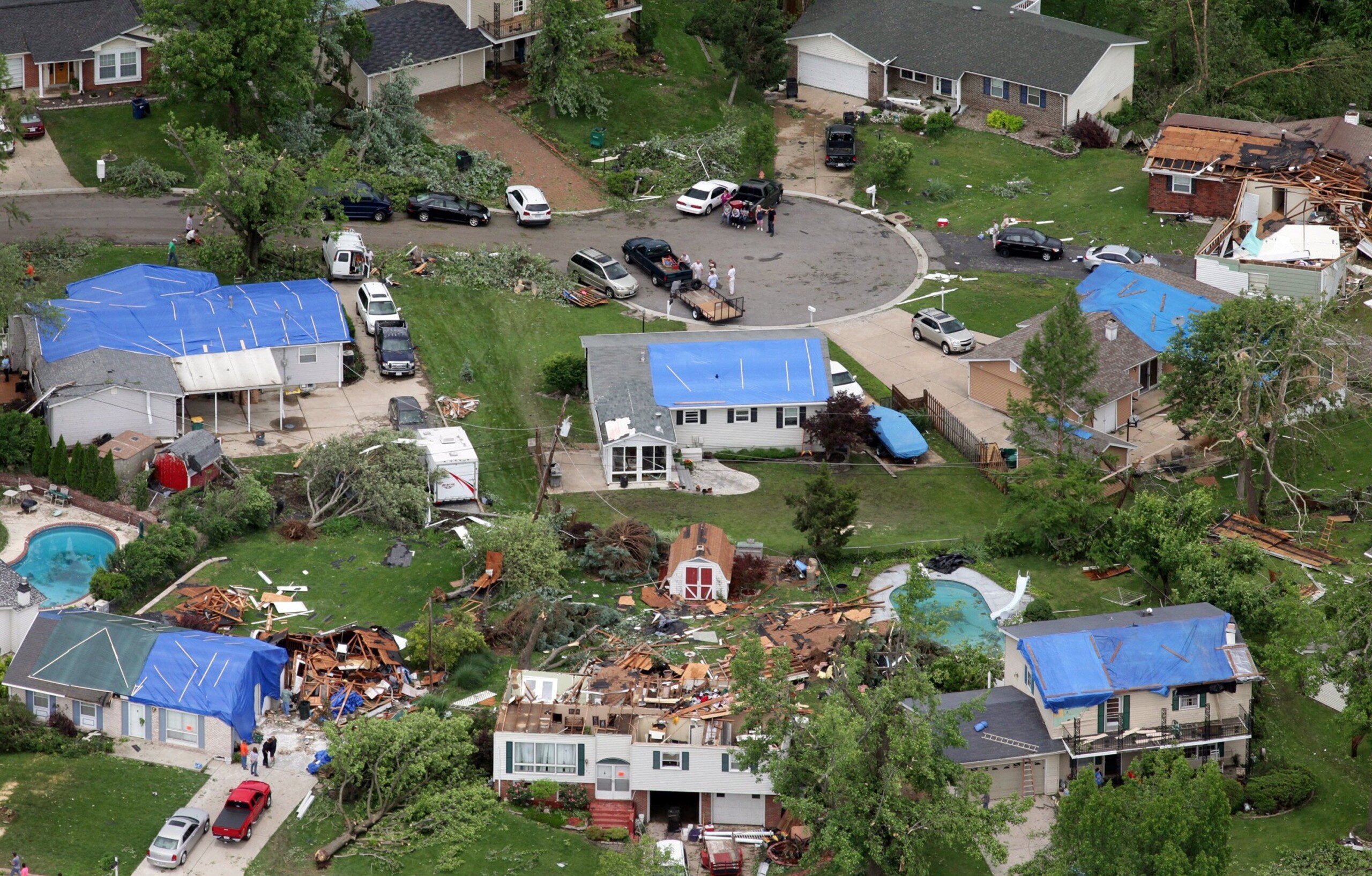 USA: at least 7 dead from storms in Missouri and Wisconsin USA: at least 7 dead from storms in Missouri and Wisconsin