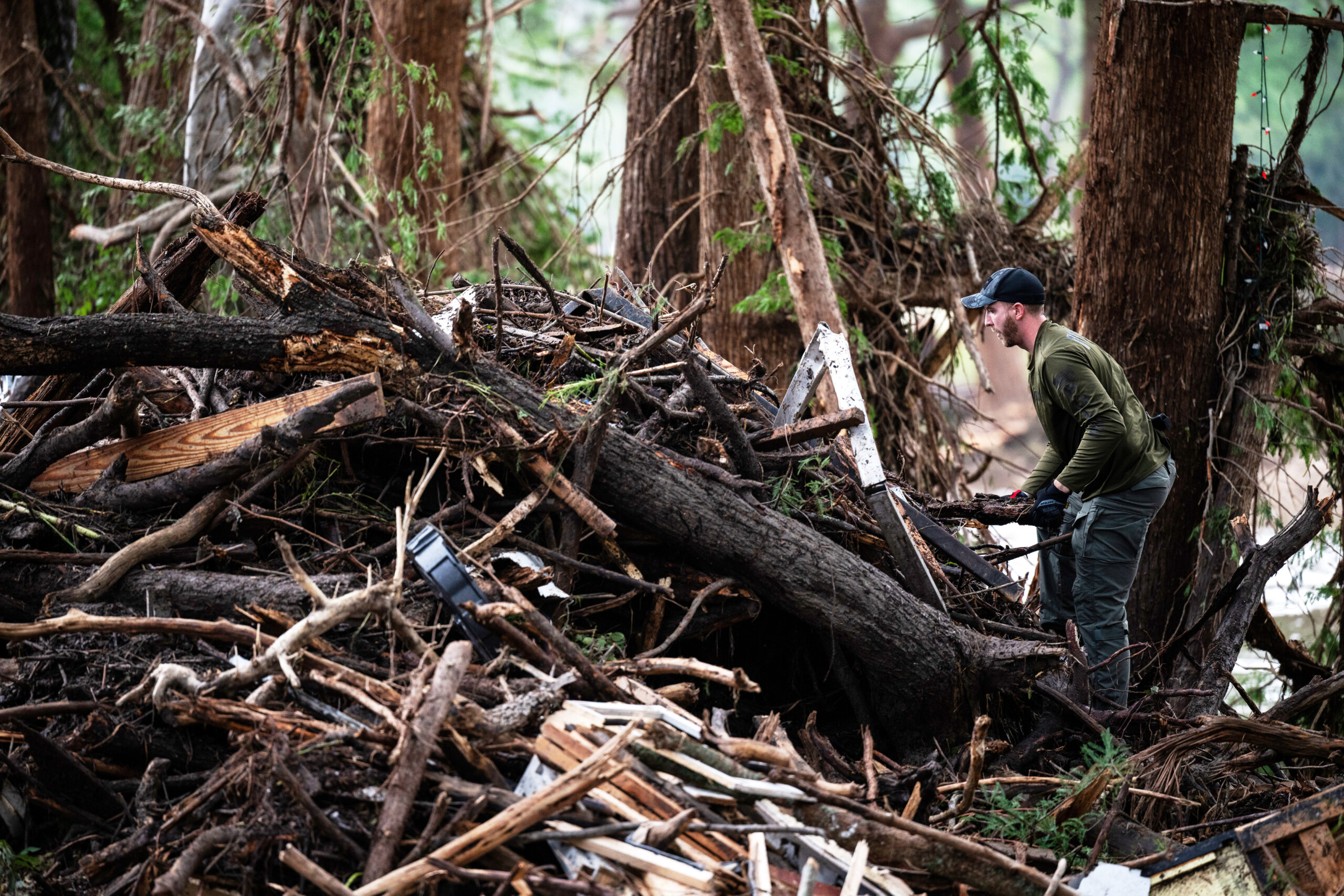 USA: death toll from Texas floods exceeds 100