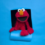 USA, Elmo's profile on X hacked: insults against Jews and Trump