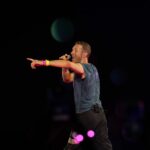 USA: lovers caught at Coldplay concert, she also leaves Astronomer