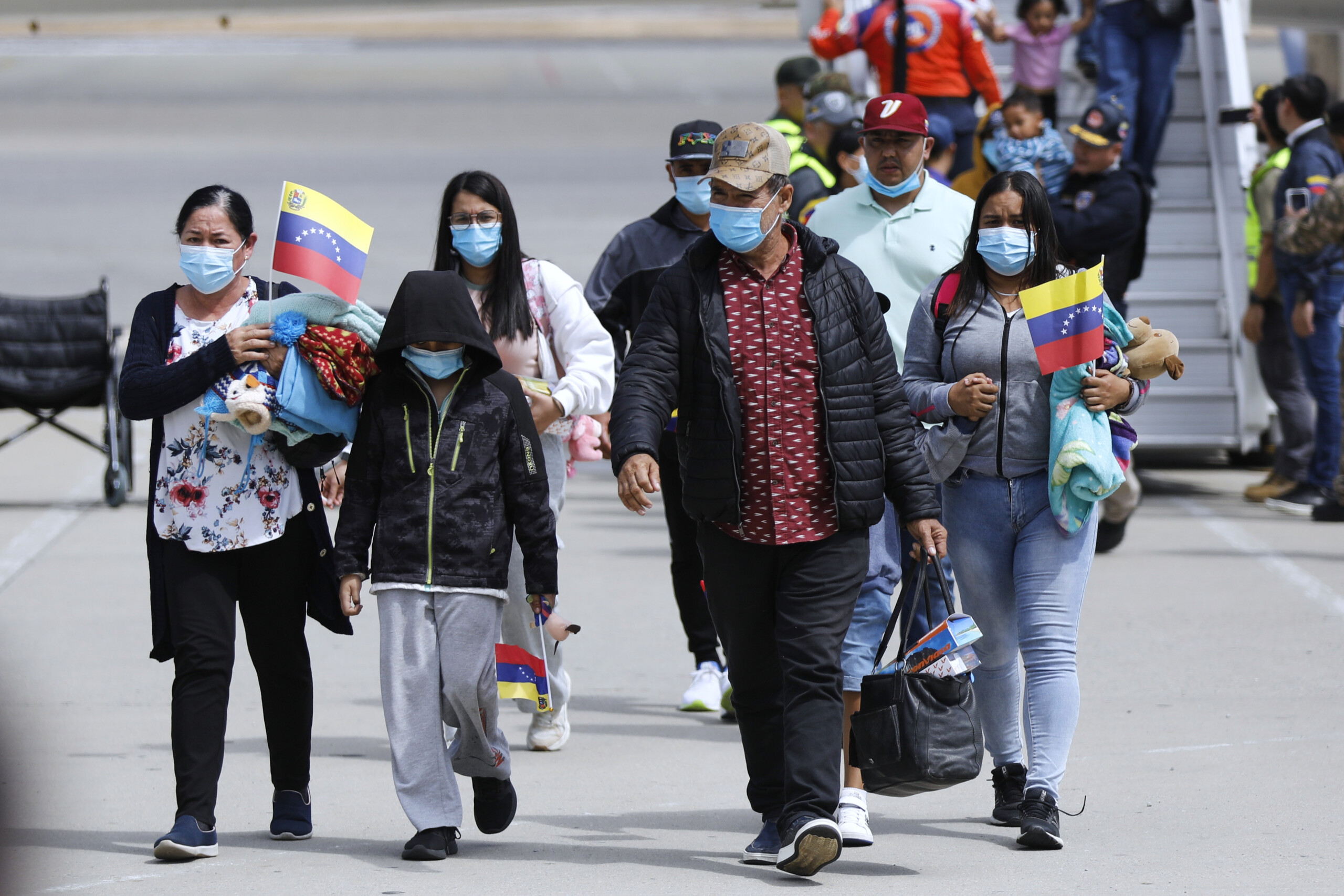 USA, Media: Trump Plans to Deport at Least 1 Million Migrants in 2025