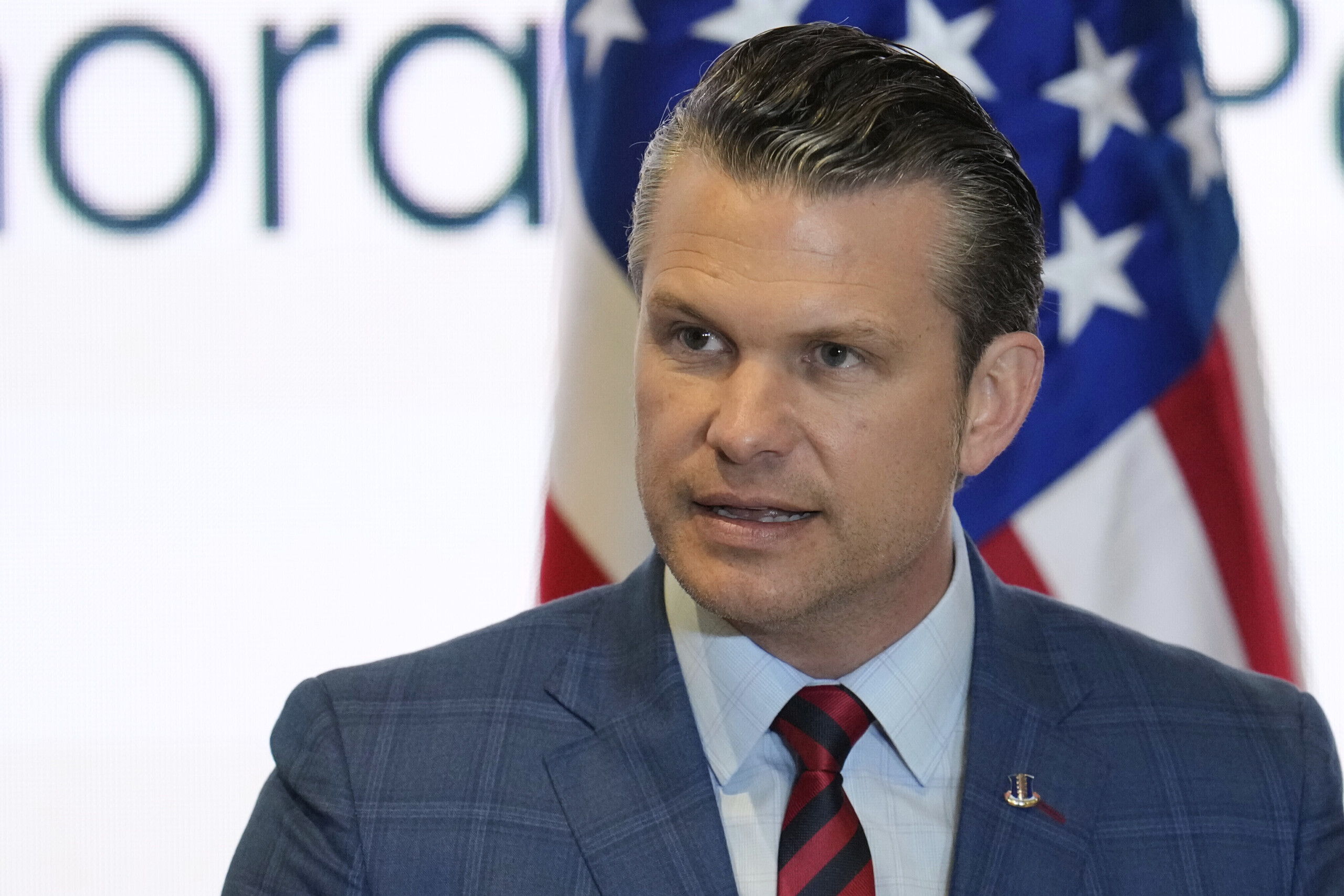 USA, NYT: "Hegseth sent war details to his wife and brother as well" USA, NYT: "Hegseth sent war details to his wife and brother as well"