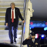 Usa, Nyt: ‘Trump administration considers travel ban for 43 countries’