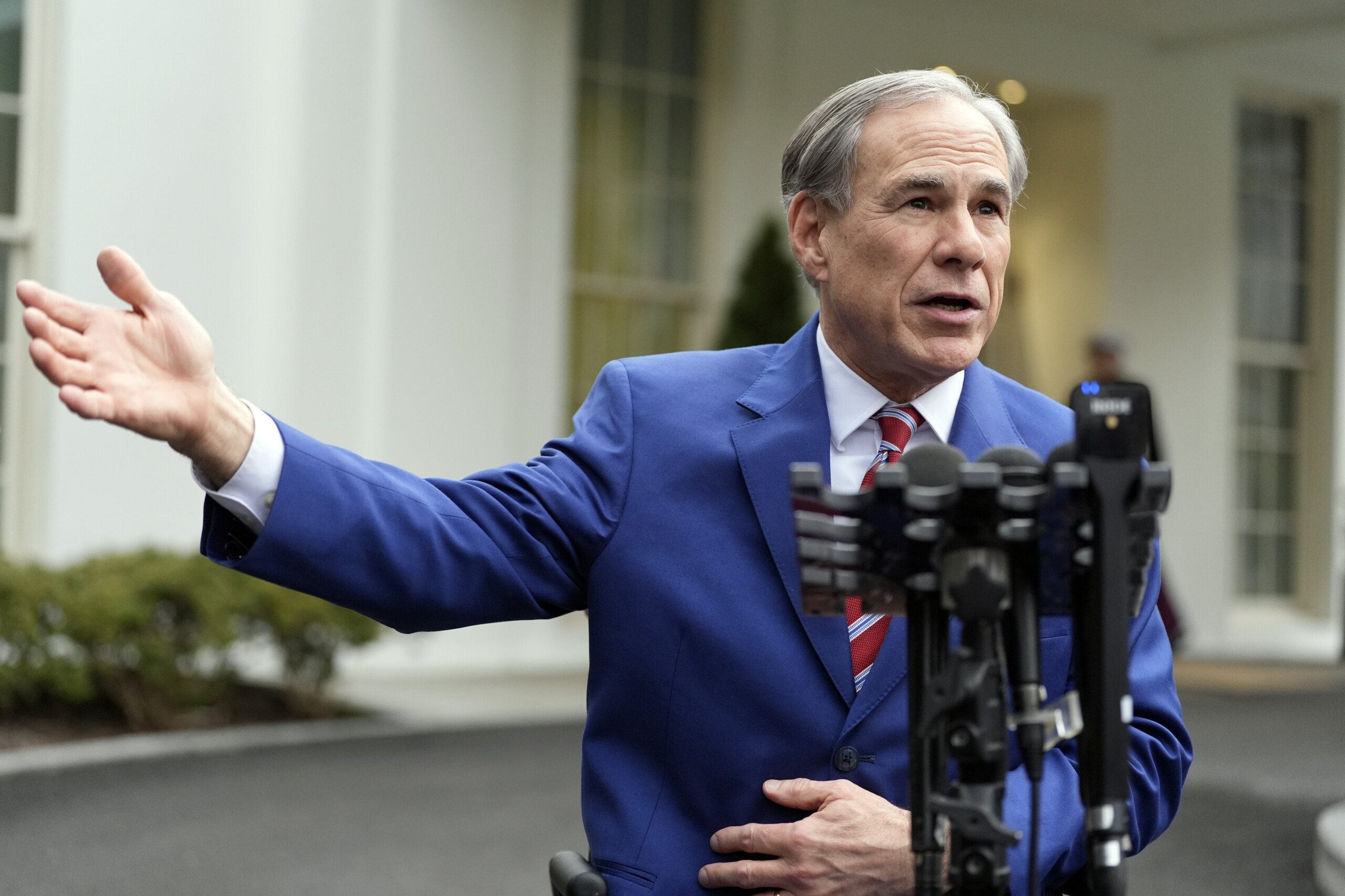 USA, Texas governor orders arrest of absent Democrats