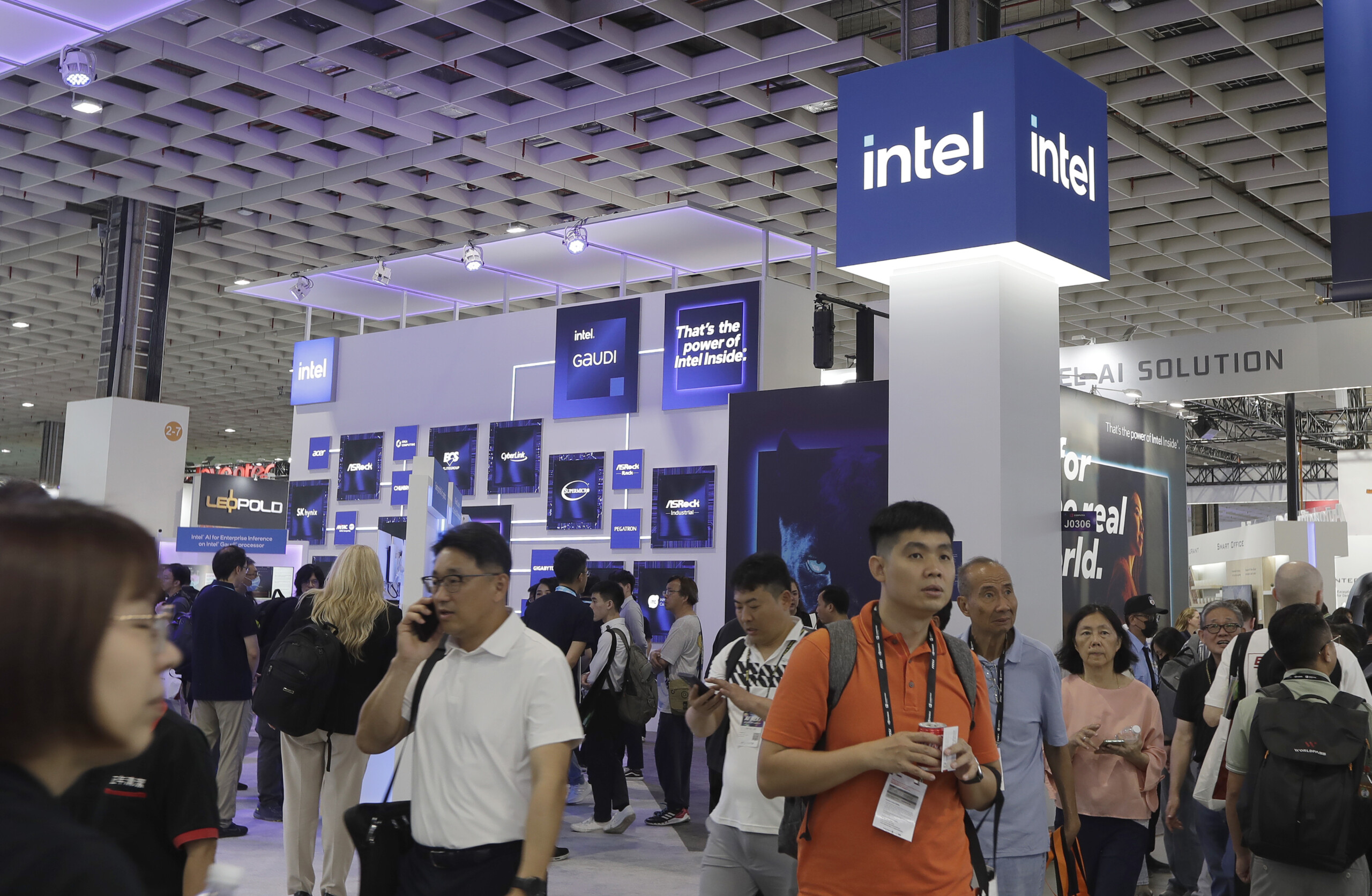 USA: Trump administration in talks to acquire Intel stake USA: Trump administration in talks to acquire Intel stake