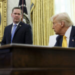 USA, Trump: "I will not fire anyone for the chat case, trust in Waltz"