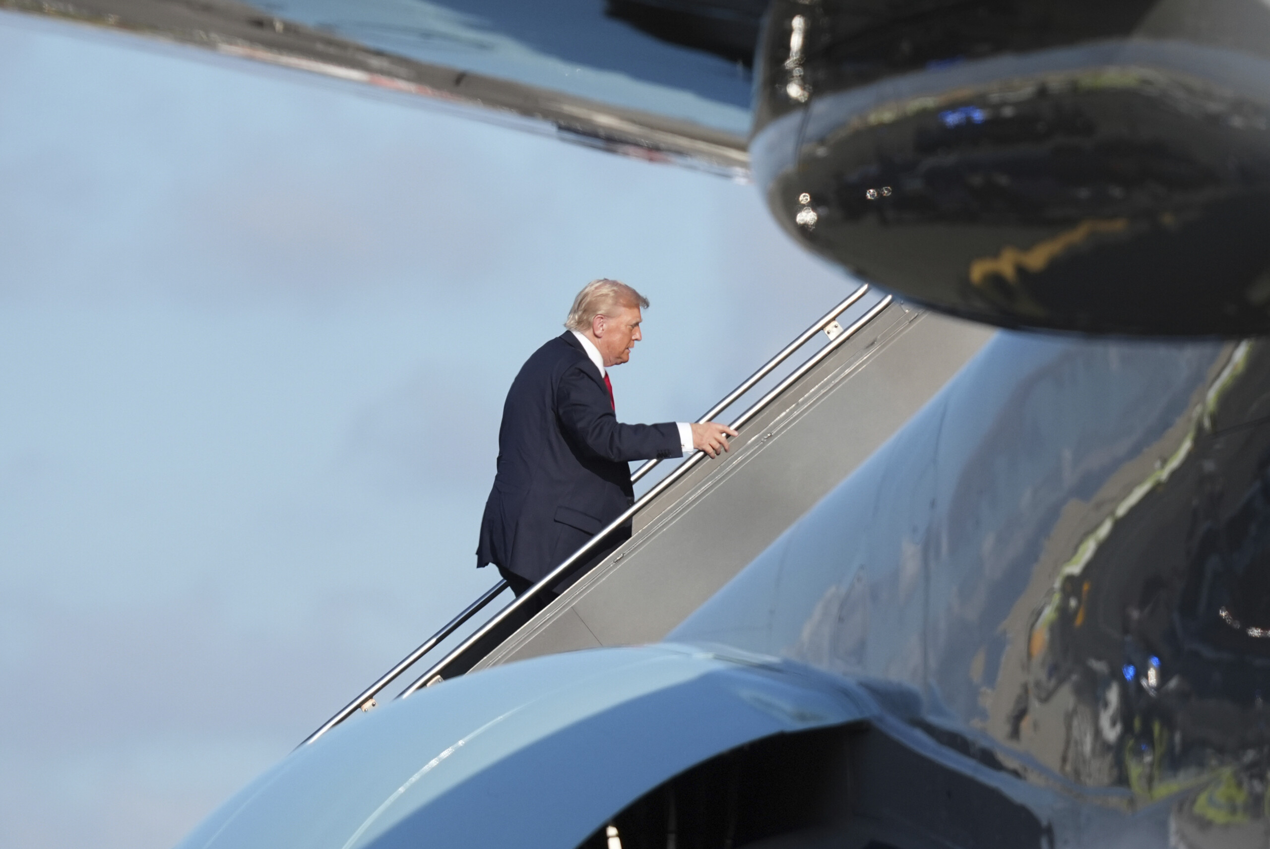 USA, Trump: ‘Robbed for decades by friends and enemies, it's unsustainable’