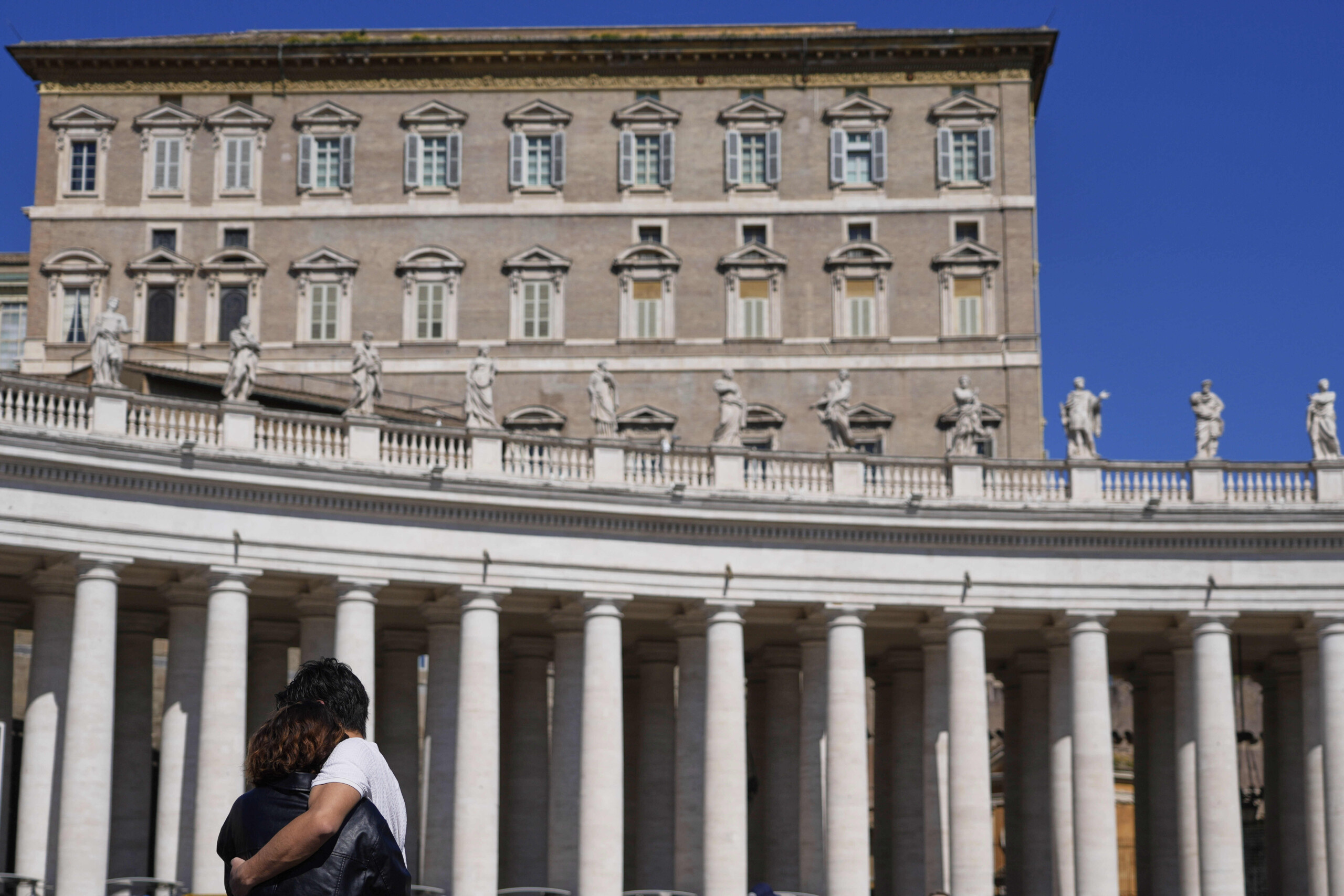 Vatican: "The Pope met with King Charles and Queen Camilla"