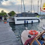 Venice, falls from catamaran and gets caught in the propeller: woman dies