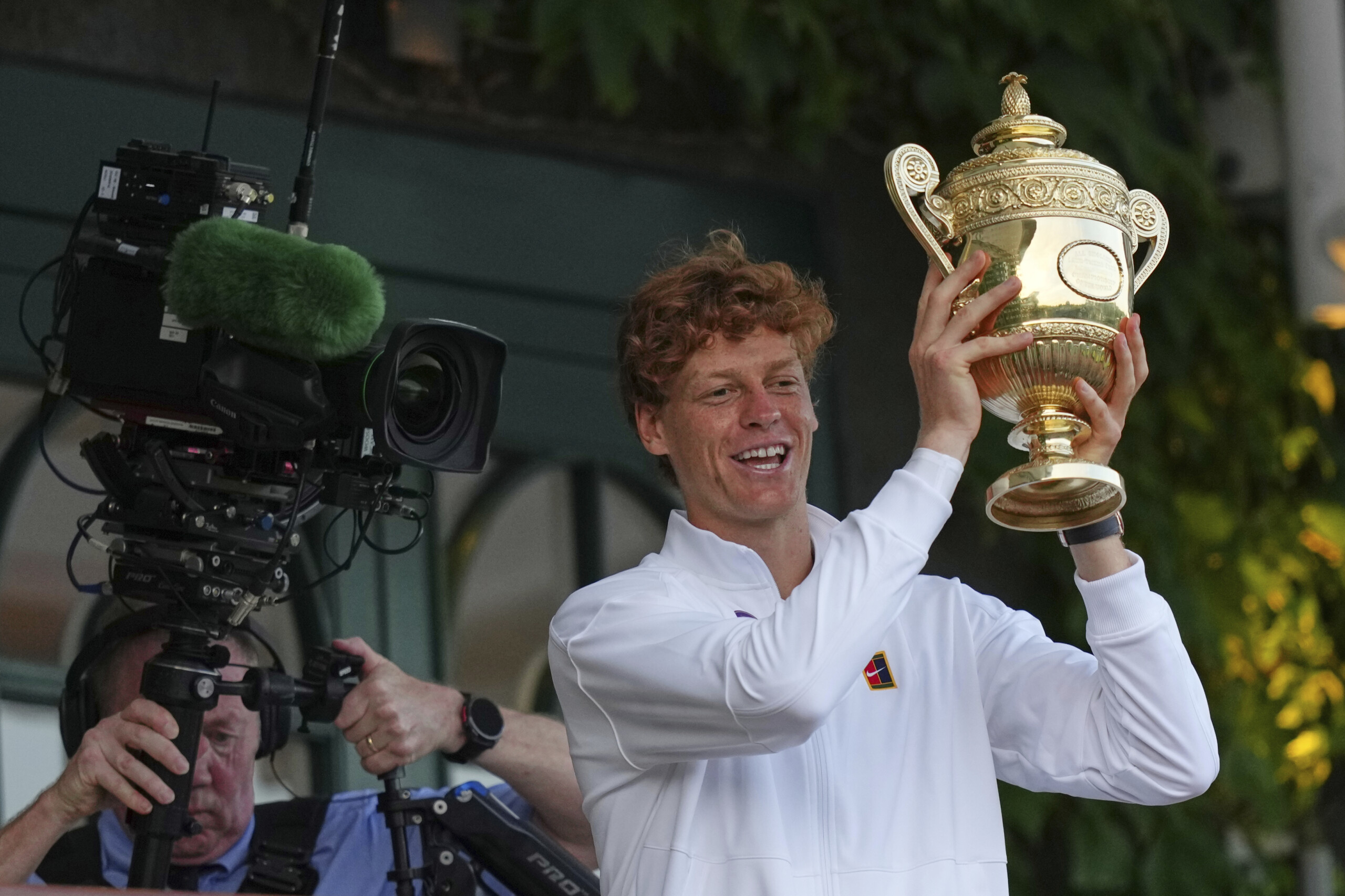 Wimbledon, Sinner ‘King’ who ‘returns to roar’: the foreign press celebrates Jannik