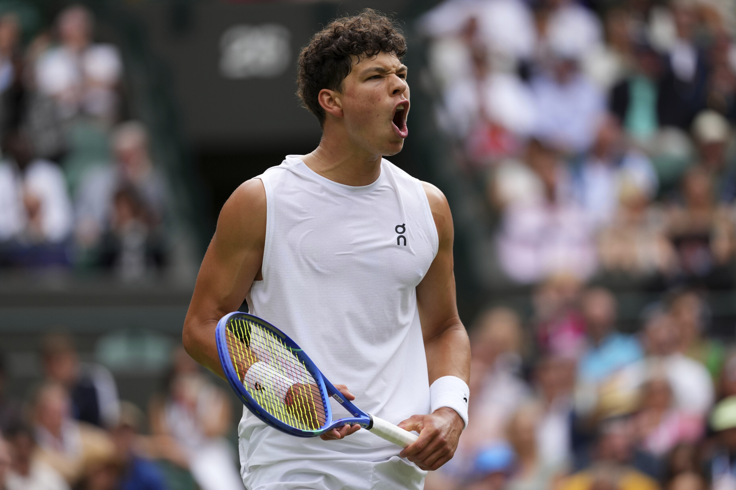 Wimbledon: Sonego out in the round of 16, Shelton wins in four sets