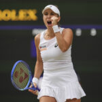 Wimbledon: veteran Bencic surprises teenager Andreeva, is in semifinal
