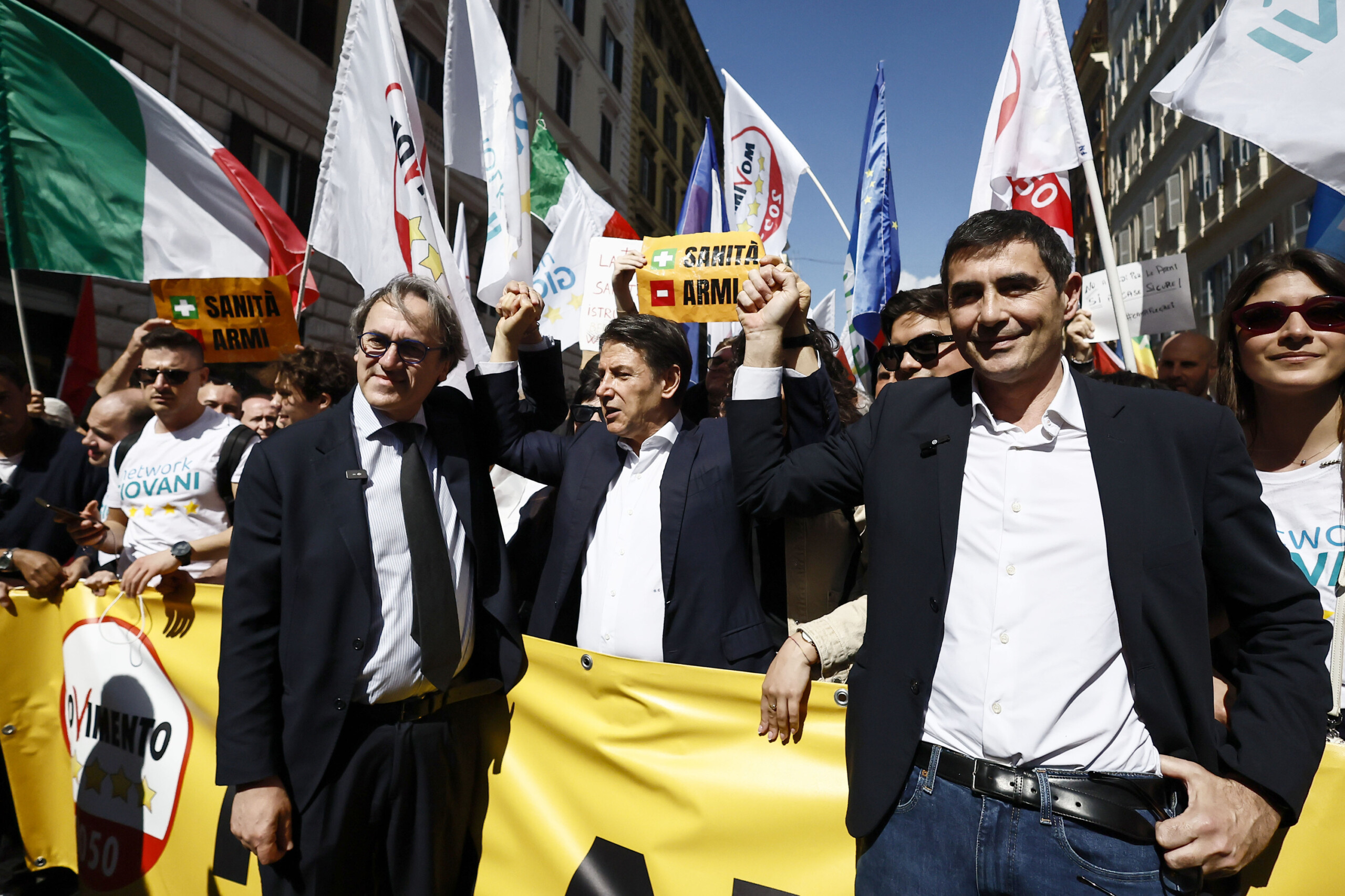 Work, Fratoianni: "Meloni's words on wages are an insult to workers" Work, Fratoianni: "Meloni's words on wages are an insult to workers"