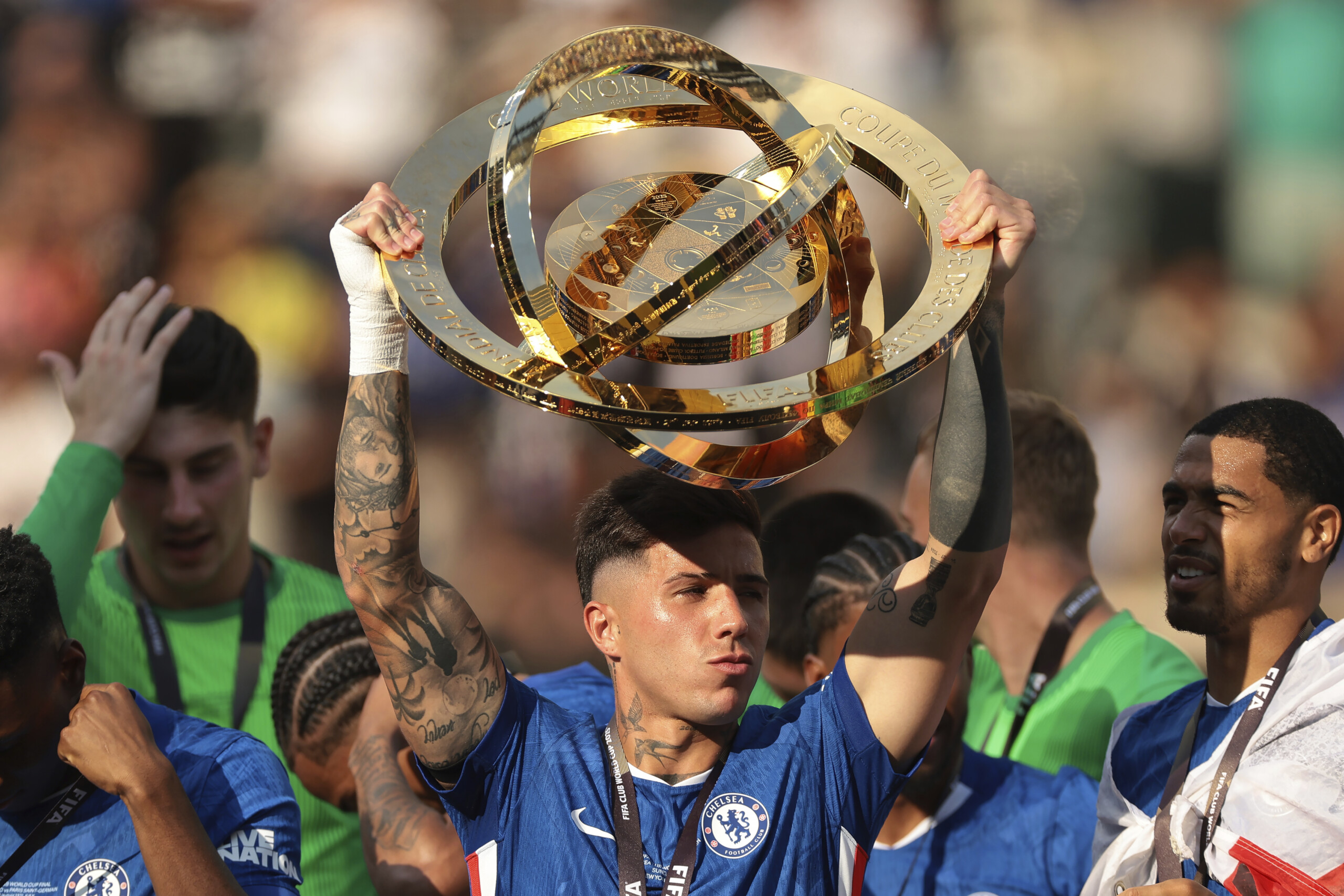 World Cup for Clubs, FIFA considers a tournament every two years: from 32 to 48 teams