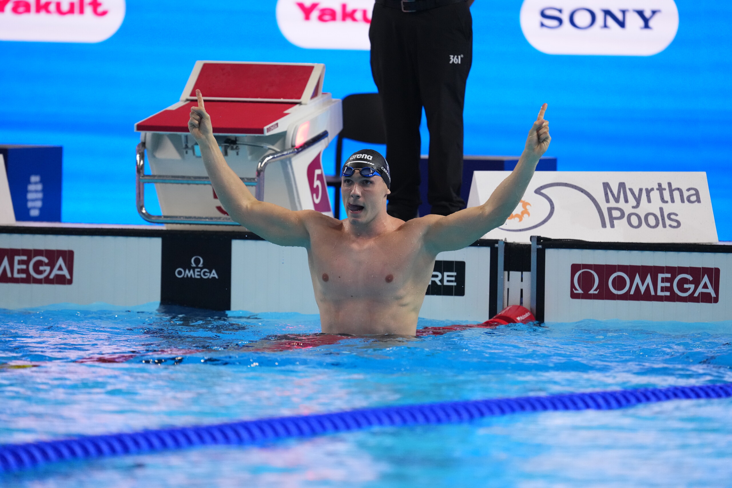 World Swimming Championships, Simone Cerasuolo wins gold in the 50-meter breaststroke